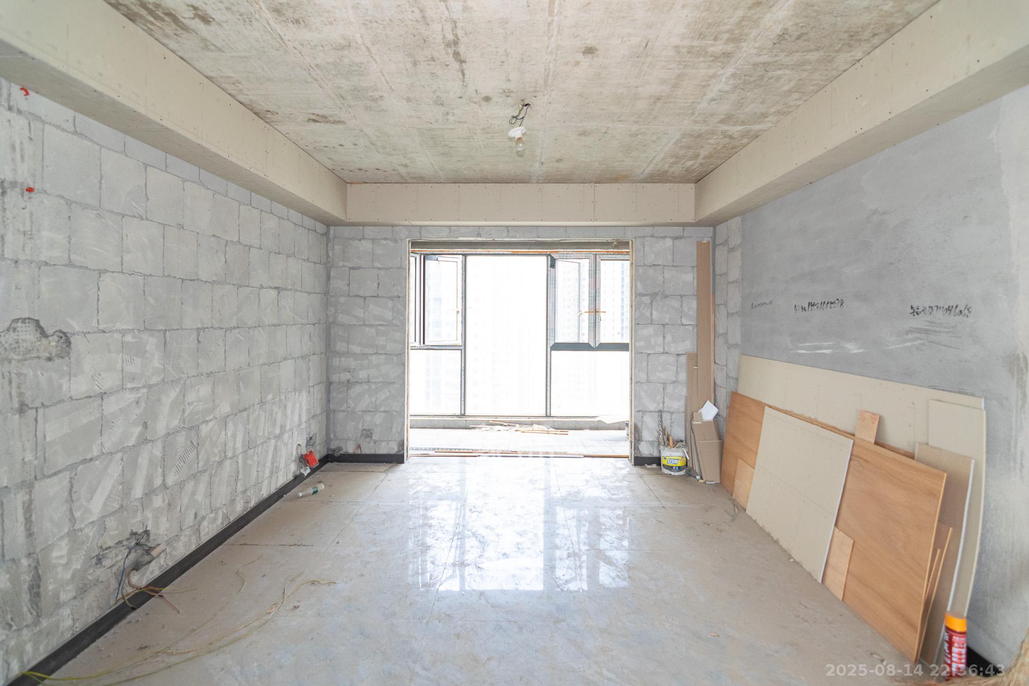 新华联梦想城  4室2厅2卫    85.0万 新华联梦想城  4室2厅2卫    85.0万客厅