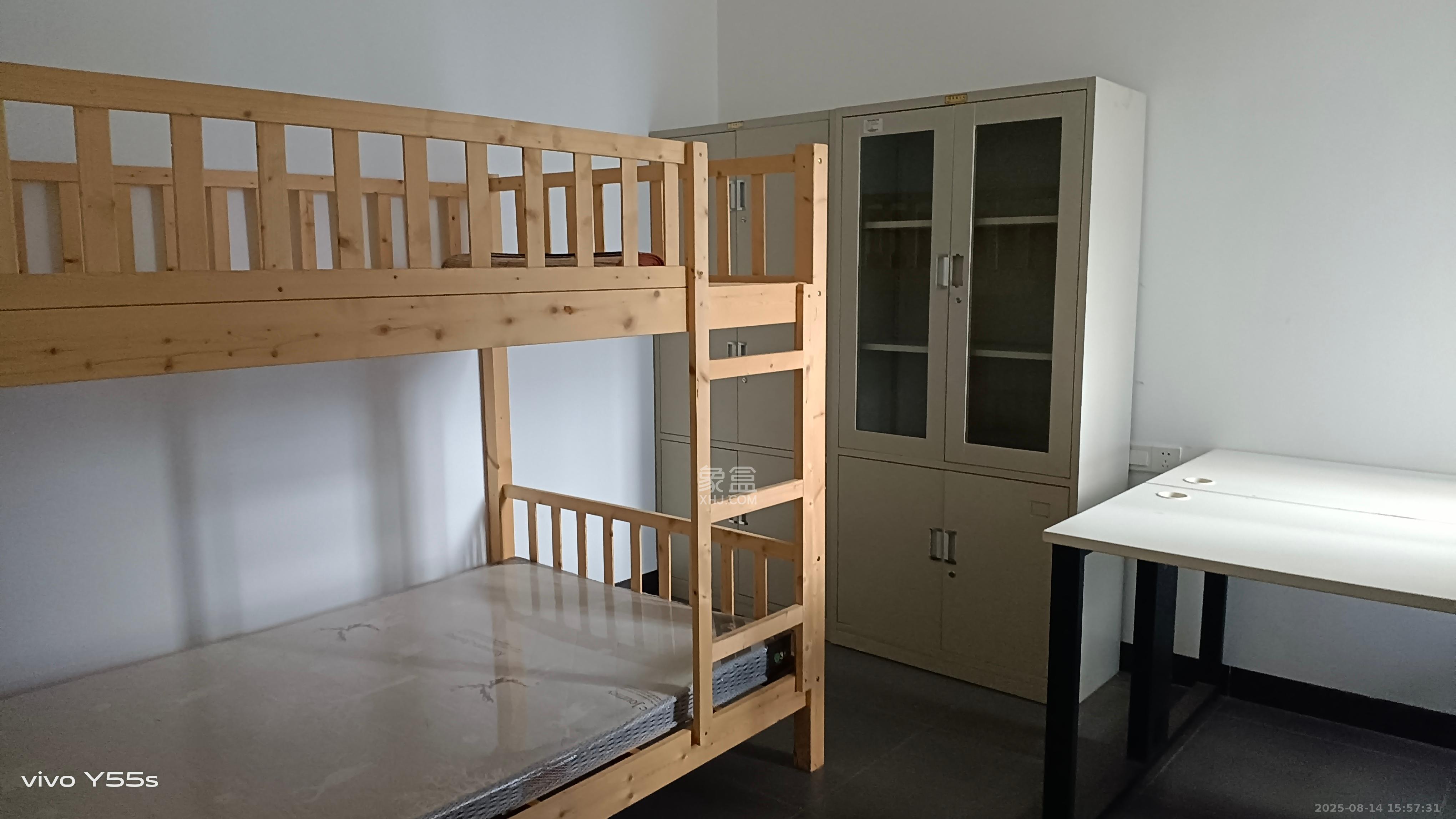 新盛珑璟台  2室2厅1卫    1900.0元/月 新盛珑璟台  2室2厅1卫    1900.0元/月室内图