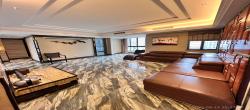 藏珑湖上国际花园  3室2厅2卫   4800.00元/月