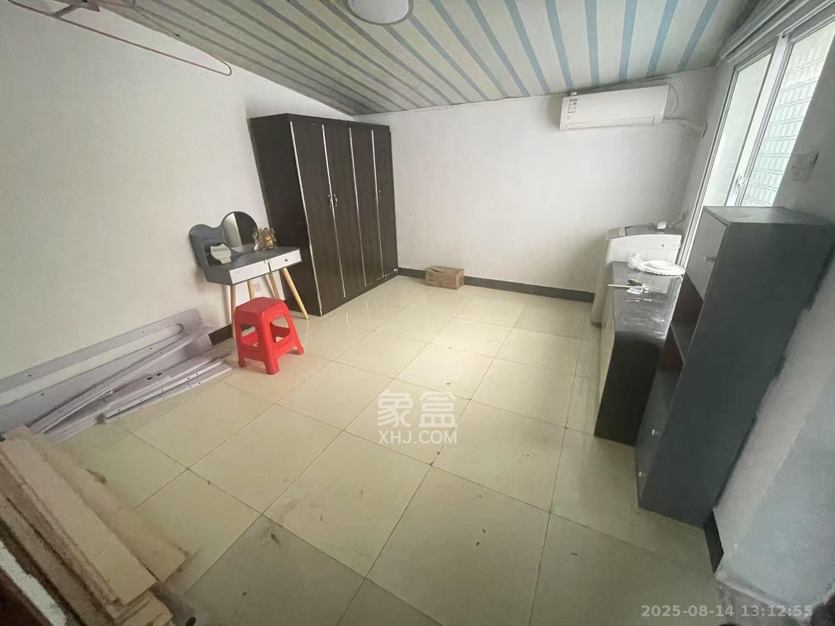 通泰街龙王宫  3室2厅1卫    2200.0元/月室内图
