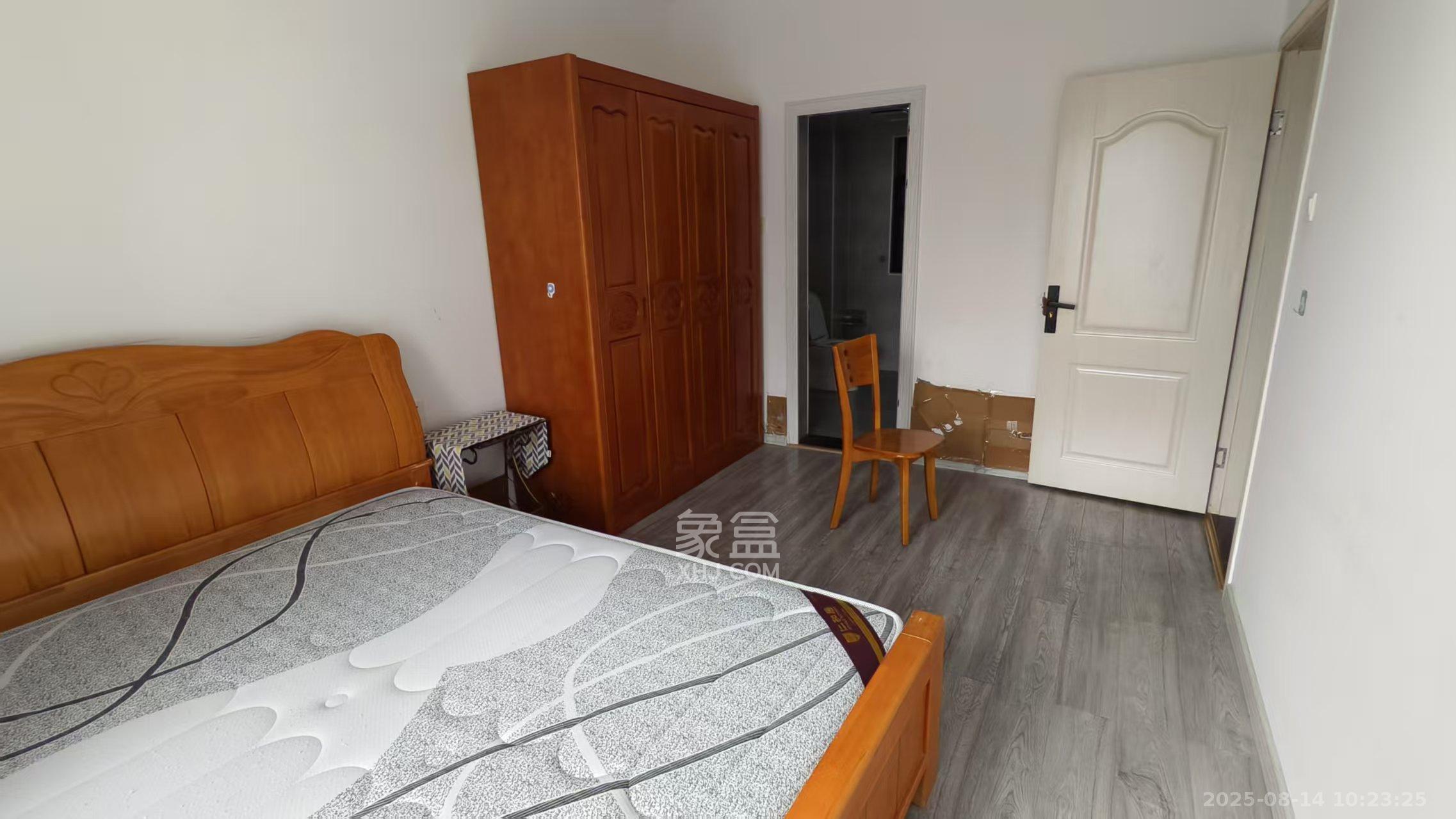 卓越浅水湾  3室2厅2卫    3000.0元/月 卓越浅水湾  3室2厅2卫    3000.0元/月室内图