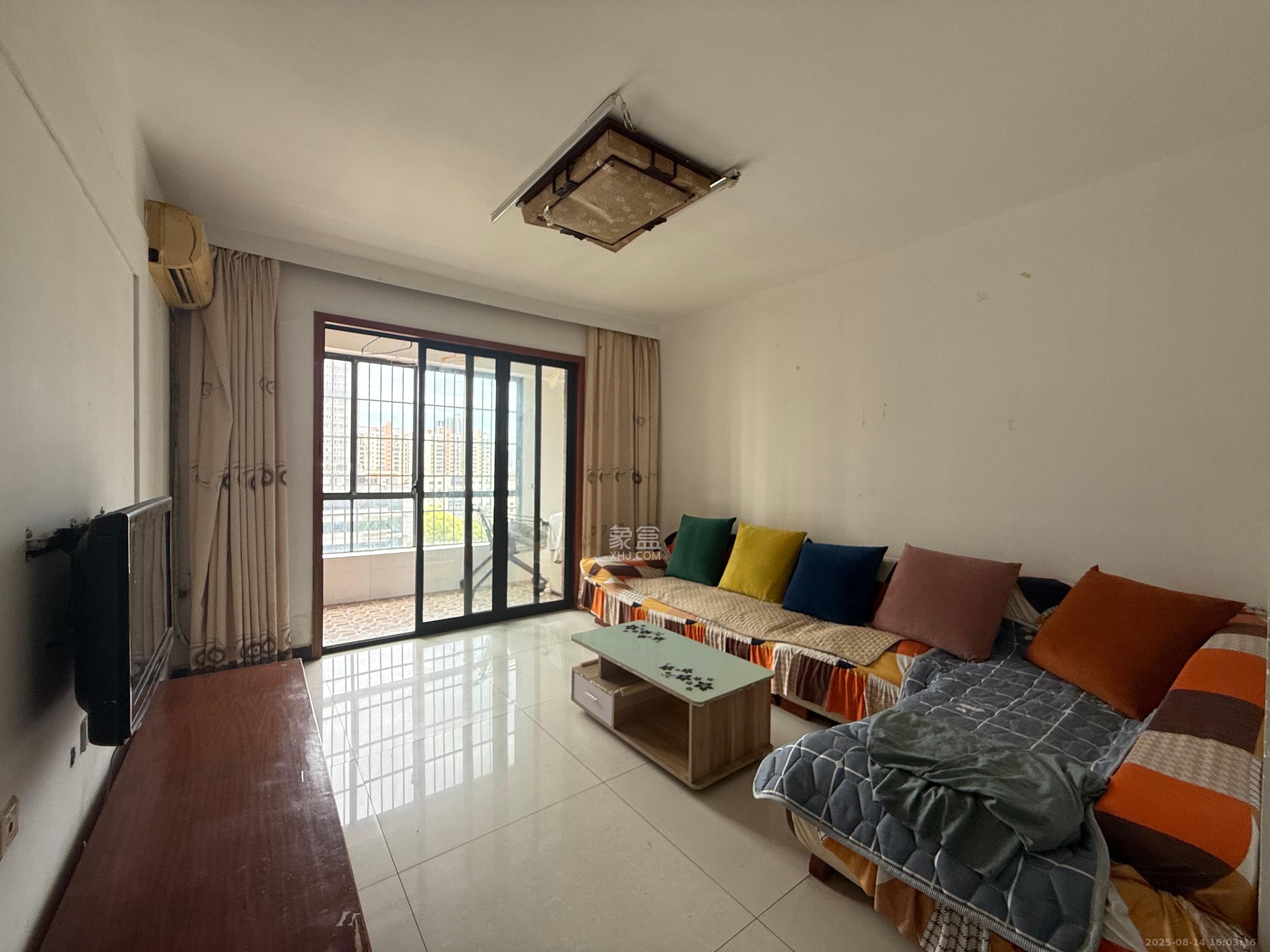 尚城 2室2厅1卫 1700.0元/月 尚城 2室2厅1卫 1700.0元/月室内图