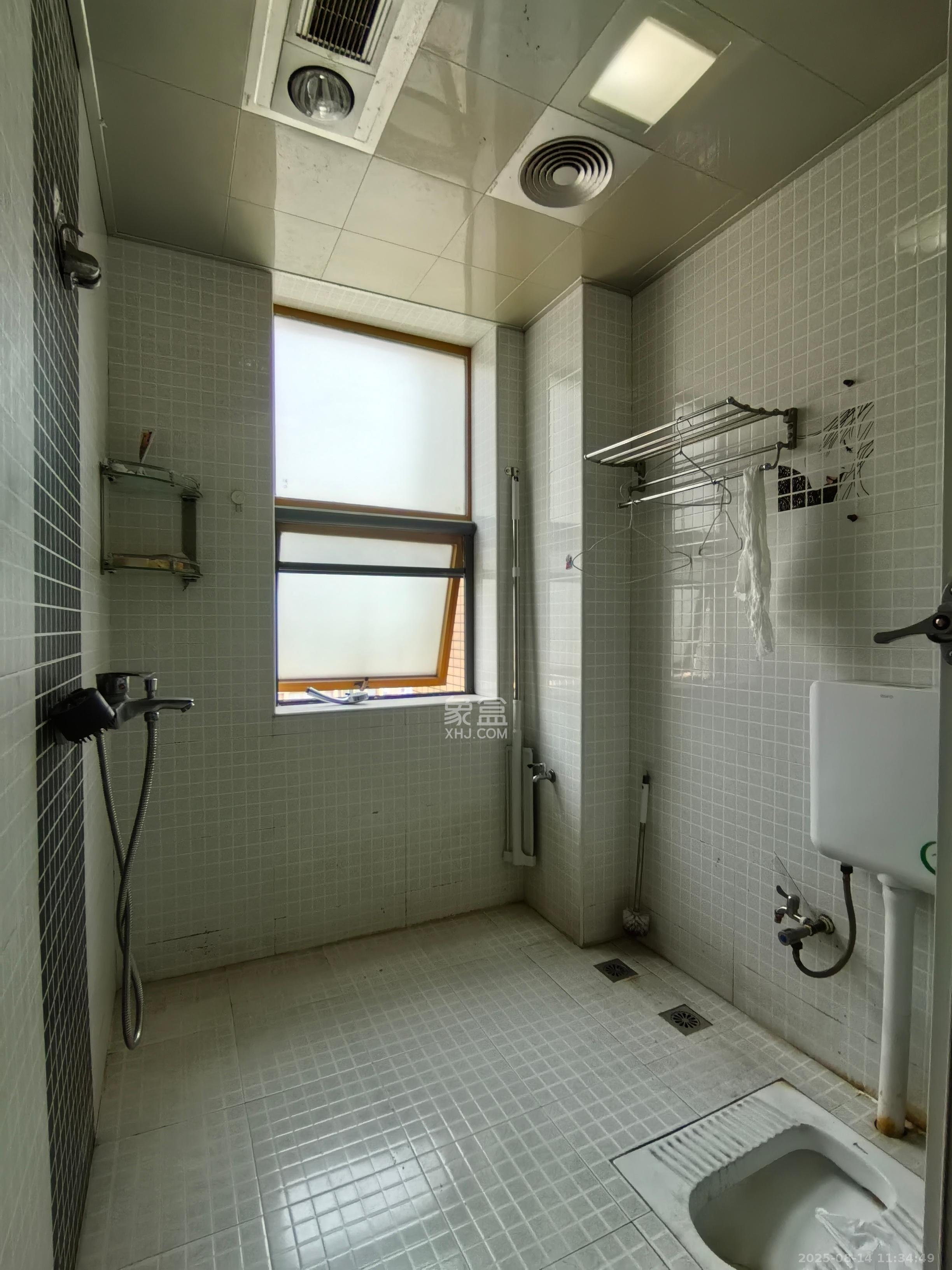 天健芙蓉盛世一期 3室2厅2卫 3200.0元/月 天健芙蓉盛世一期 3室2厅2卫 3200.0元/月室内图