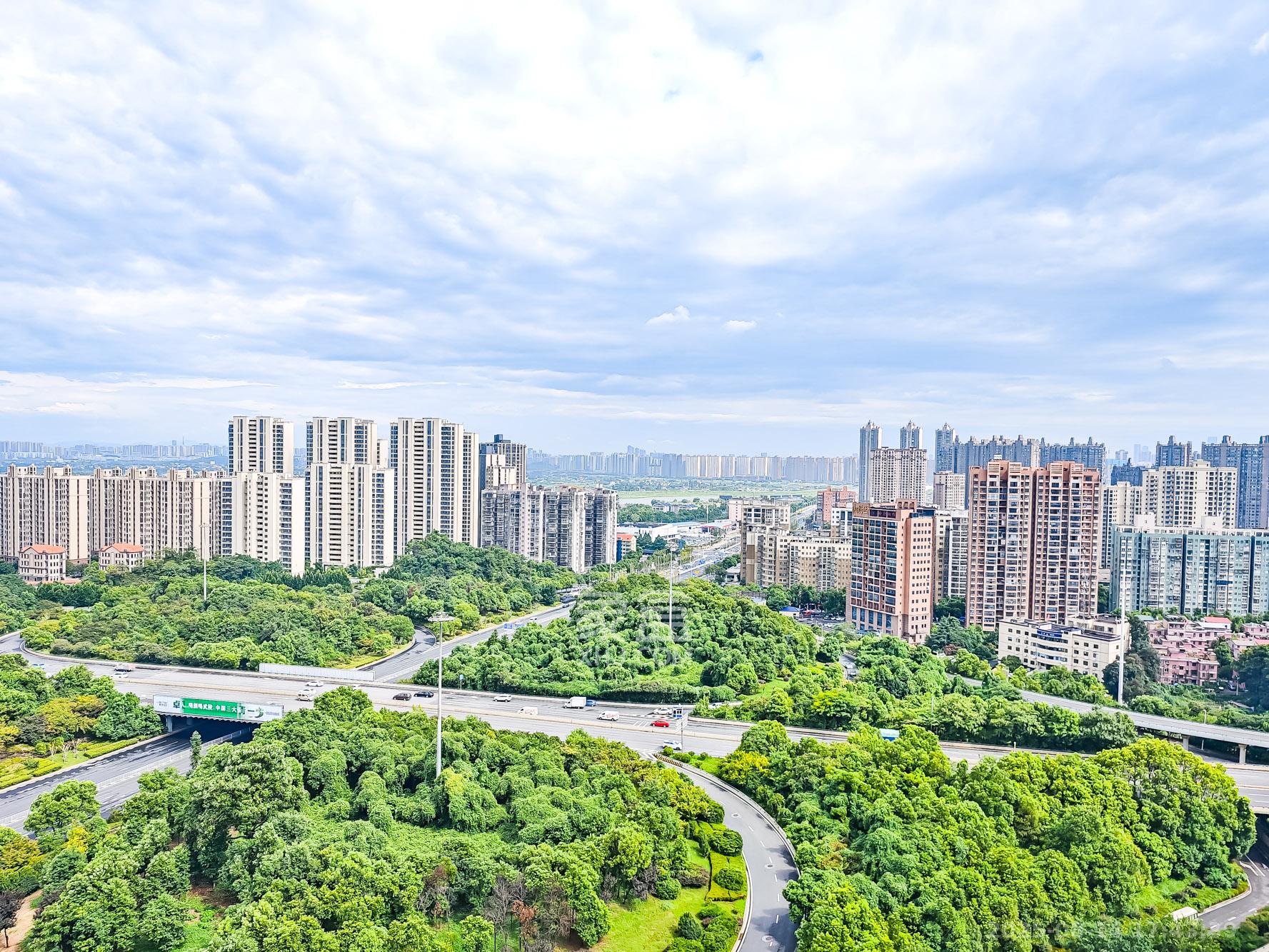 山语城三期  3室2厅1卫    75.8万其他