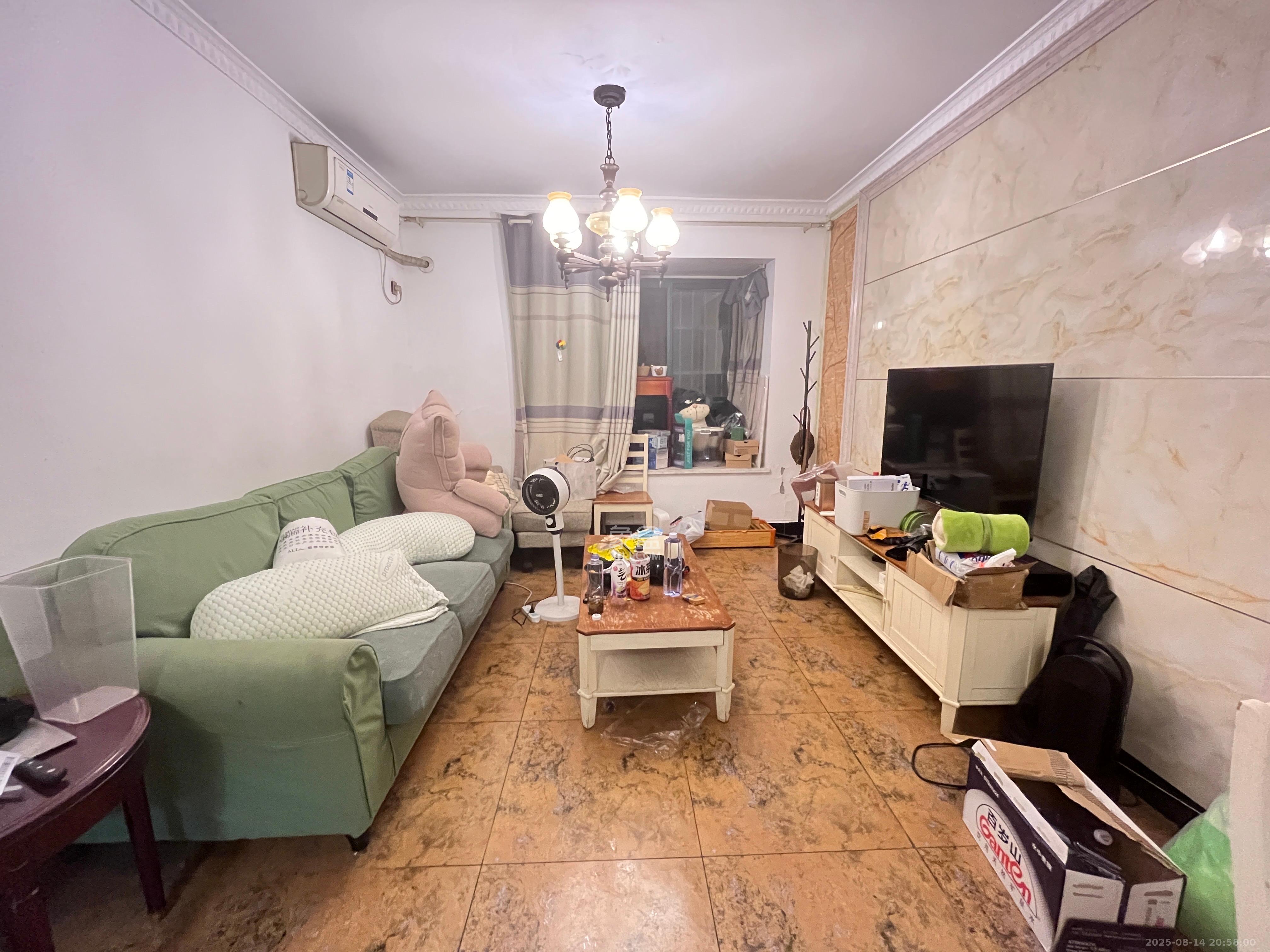 东玺门 3室2厅2卫 2400.0元/月 东玺门 3室2厅2卫 2400.0元/月室内图