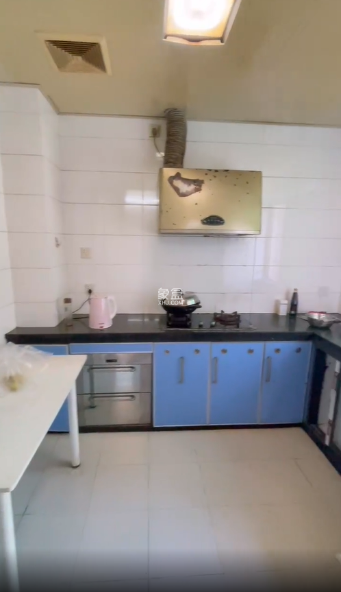 椰岛公寓 3室2厅2卫 2700.0元/月 椰岛公寓 3室2厅2卫 2700.0元/月室内图