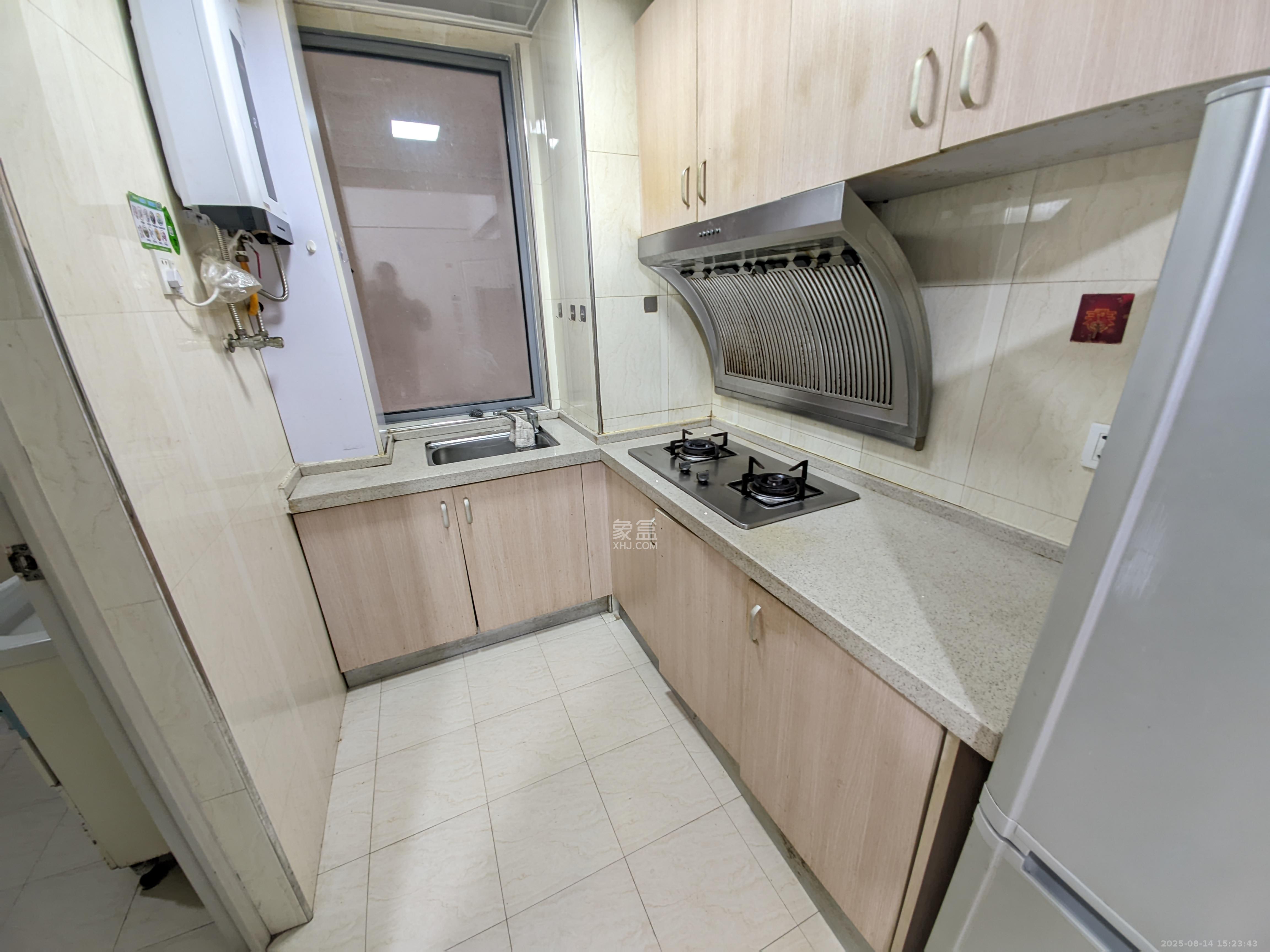 西子一间 2室1厅1卫 1800.0元/月 西子一间 2室1厅1卫 1800.0元/月室内图