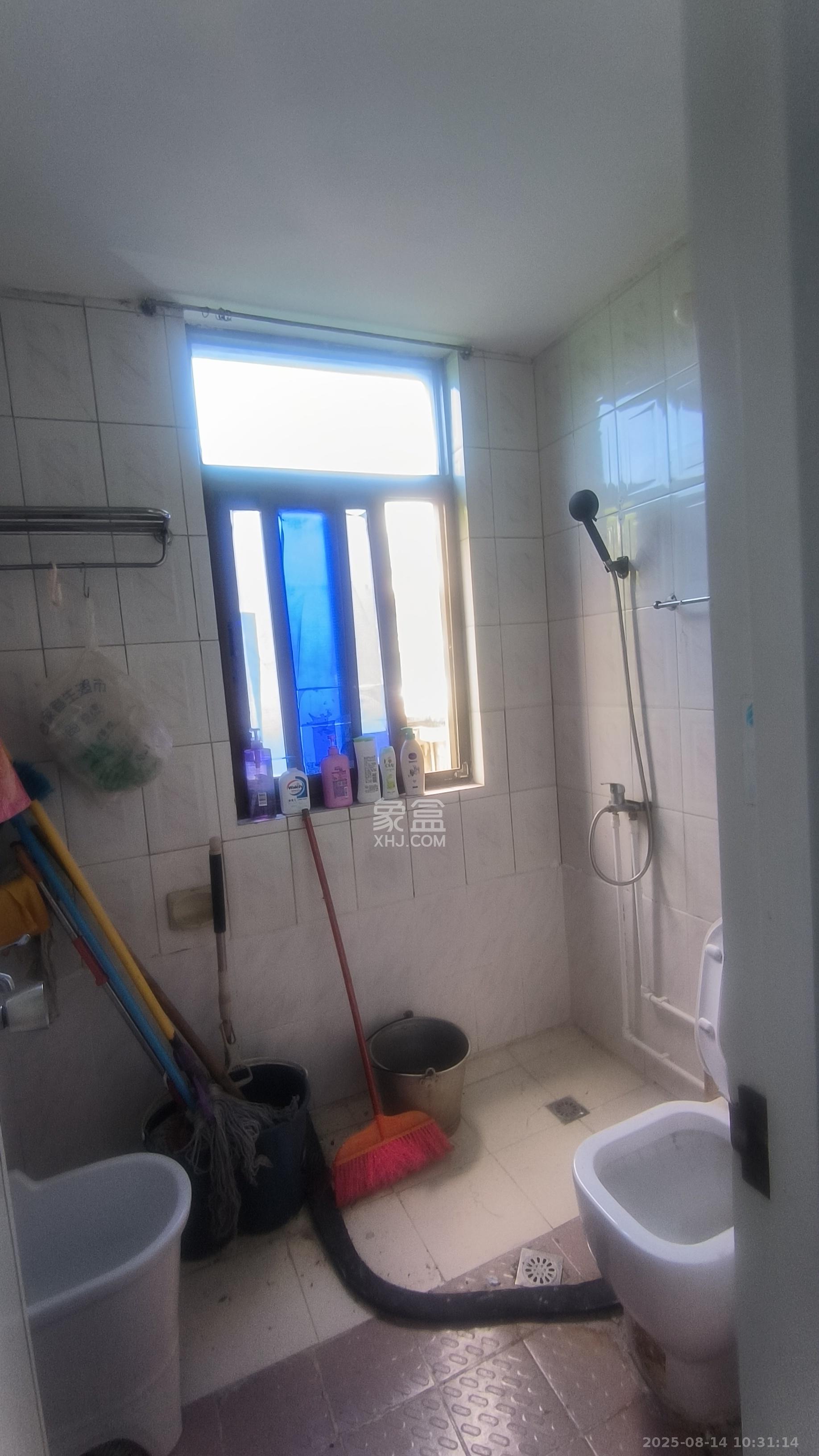 湘农桥社区  3室2厅1卫    3000.0元/月室内图