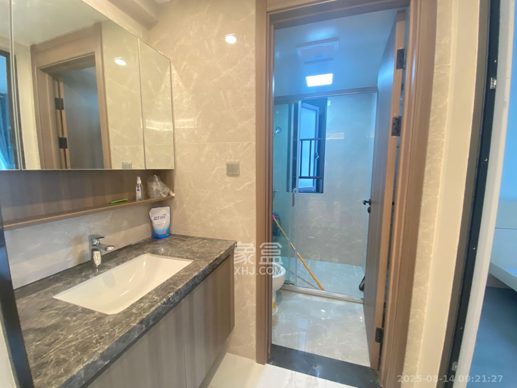 中海阅溪府  3室2厅2卫    3000.0元/月室内图