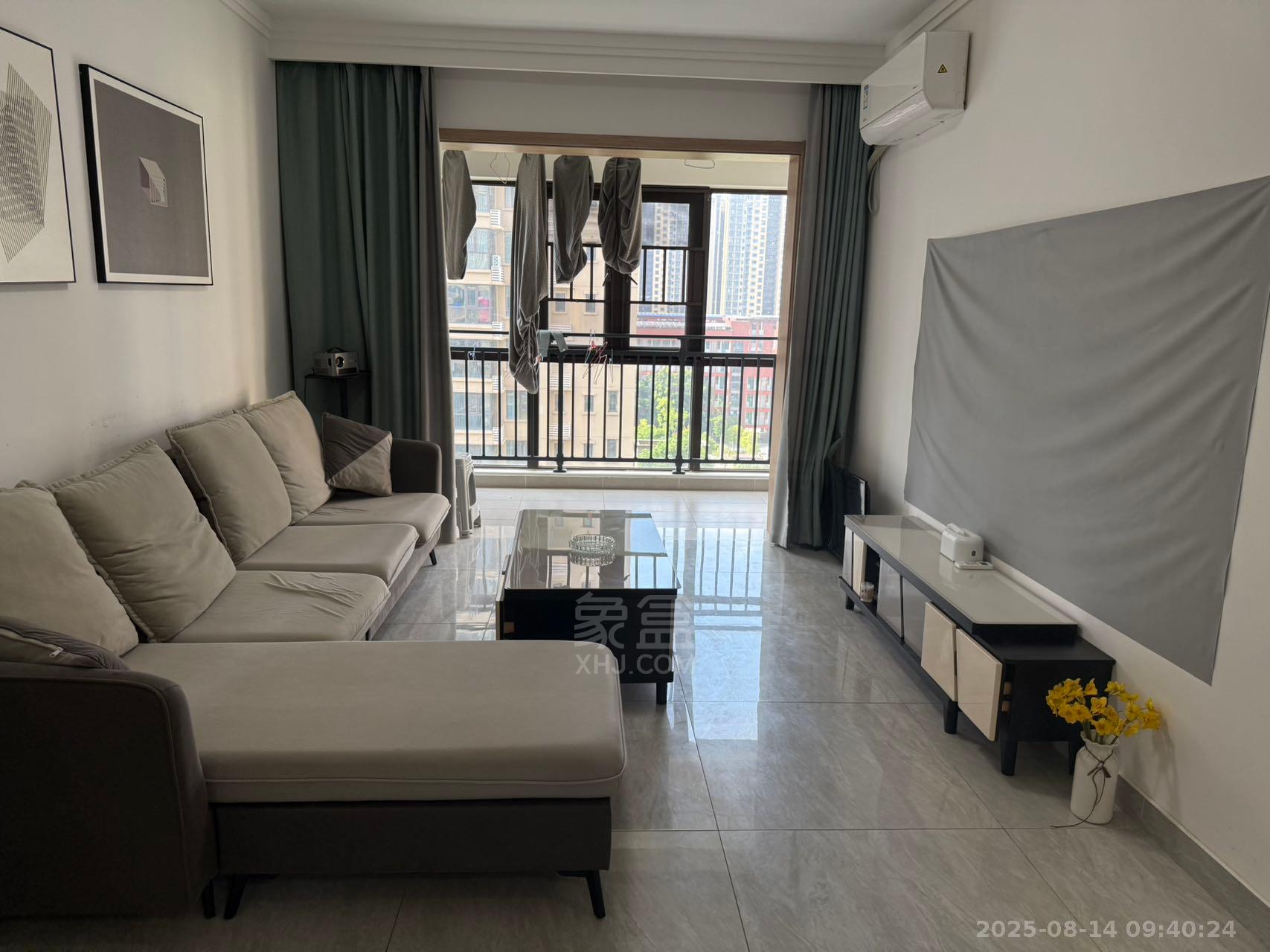 美的翰城 3室2厅2卫 2200.0元/月 美的翰城 3室2厅2卫 2200.0元/月室内图