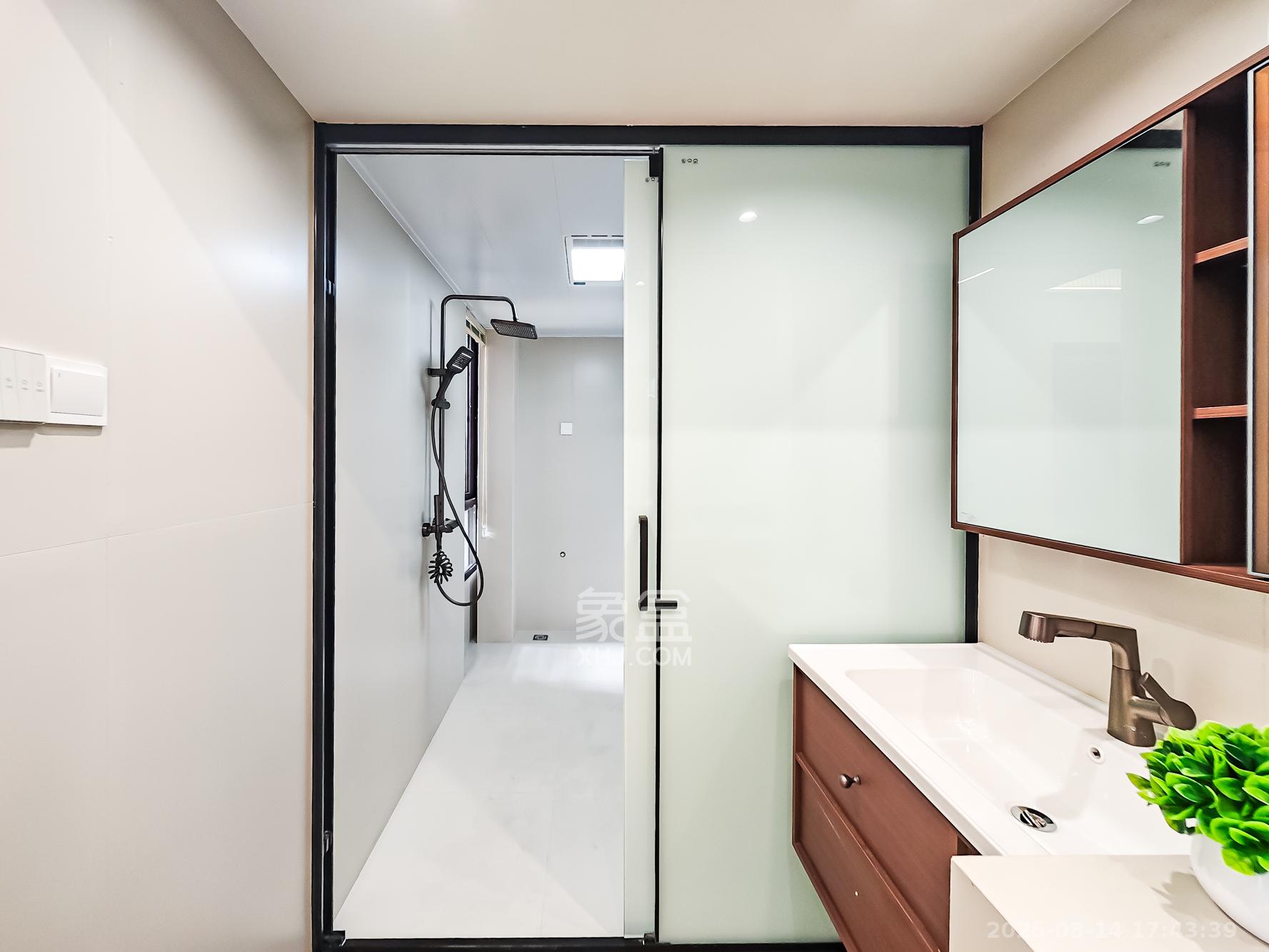 山语城三期  3室2厅1卫    75.8万卫生间