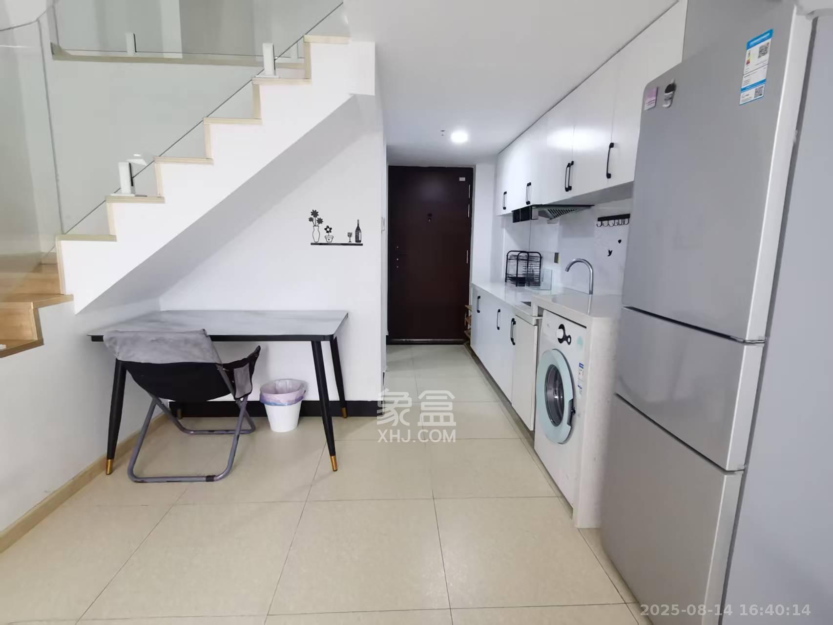 润和滨江府  2室2厅1卫    1700.0元/月 润和滨江府  2室2厅1卫    1700.0元/月室内图