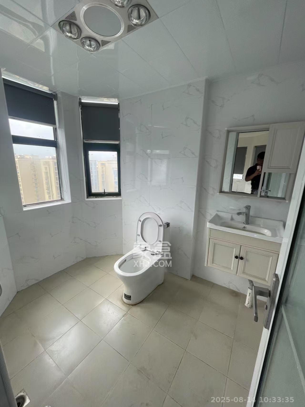 长沙欧洲城  3室2厅2卫    2700.0元/月 长沙欧洲城  3室2厅2卫    2700.0元/月室内图