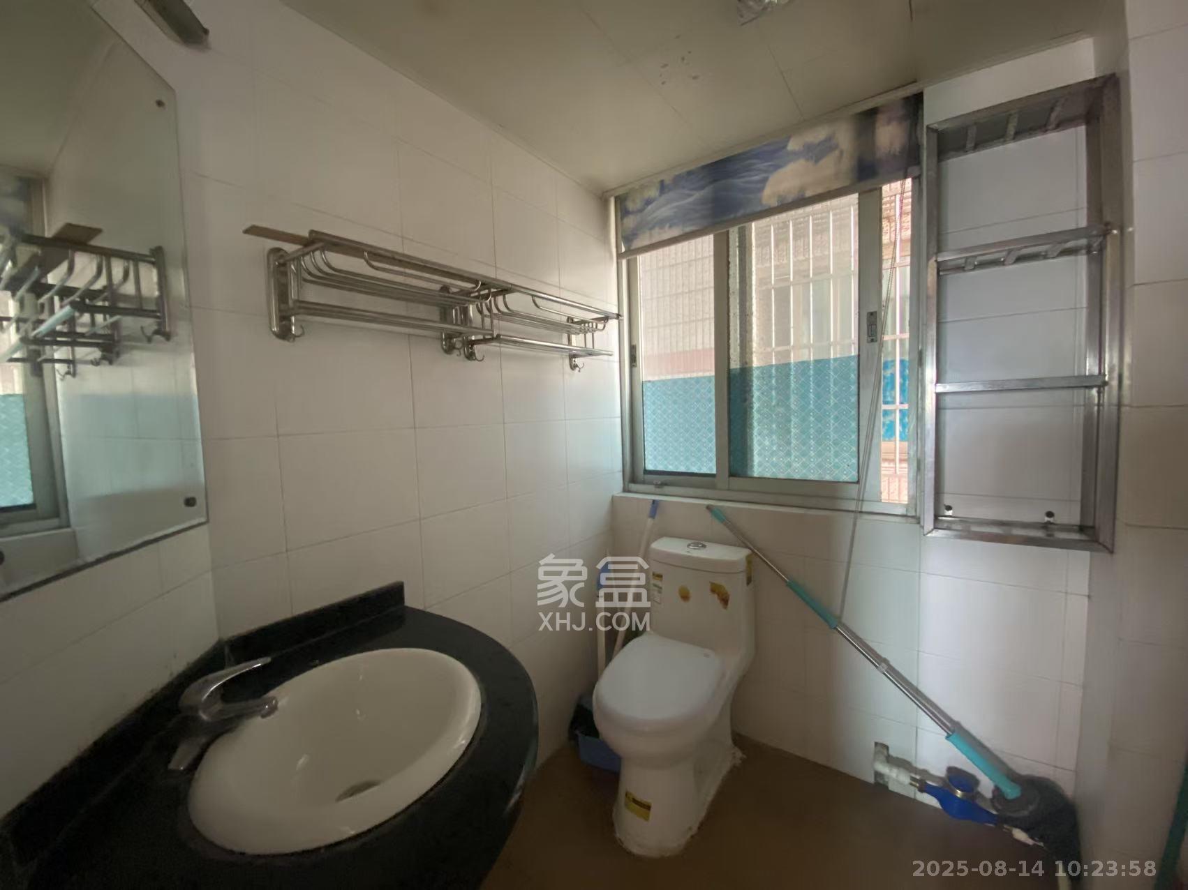 海东青大厦 2室2厅1卫 2800.0元/月 海东青大厦 2室2厅1卫 2800.0元/月室内图