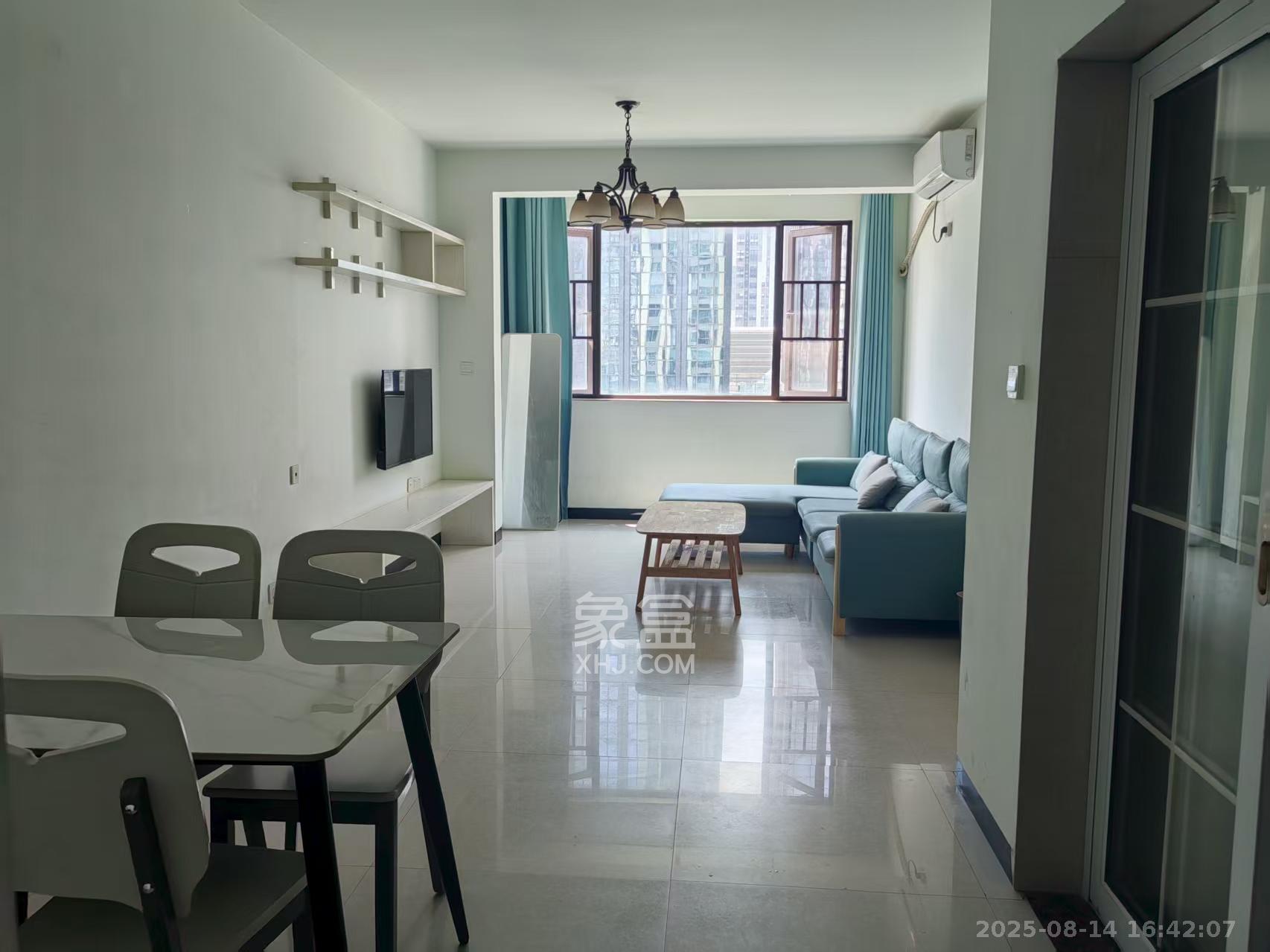 奥克斯滨仕花园(奥克斯洋湖广场/奥克斯中心) 3室2厅1卫 2800.0元/月 奥克斯滨仕花园(奥克斯洋湖广场/奥克斯中心) 3室2厅1卫 2800.0元/月室内图