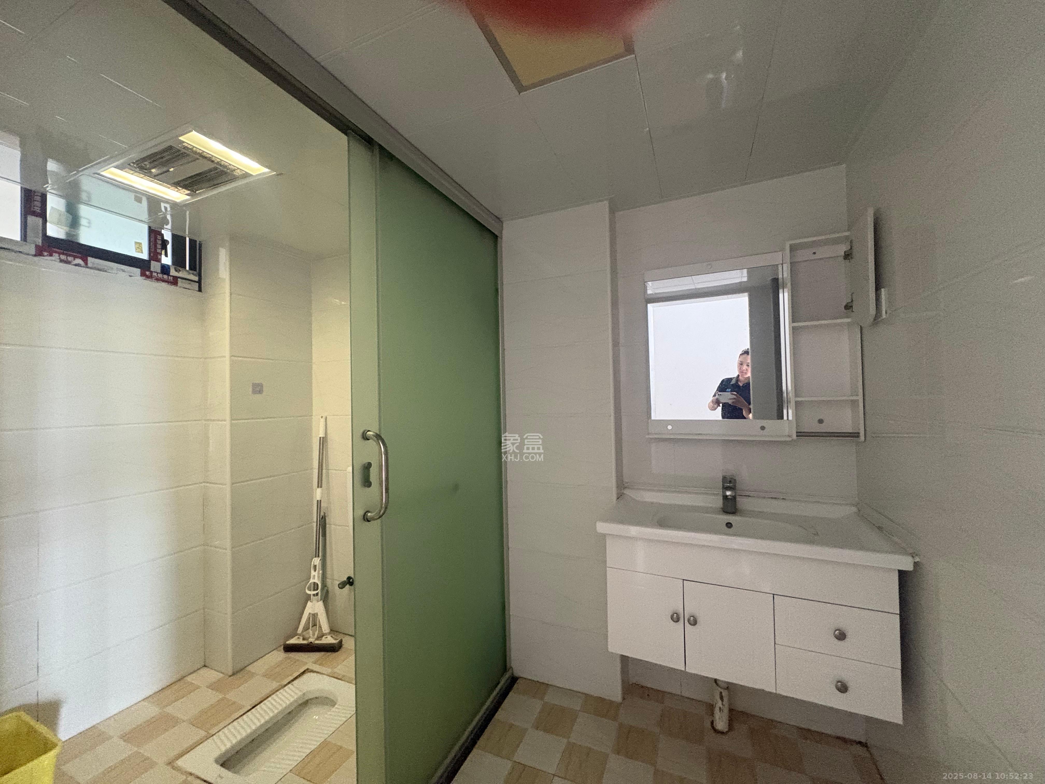 96301部队小区  1室2厅2卫   2480.00元/月室内图