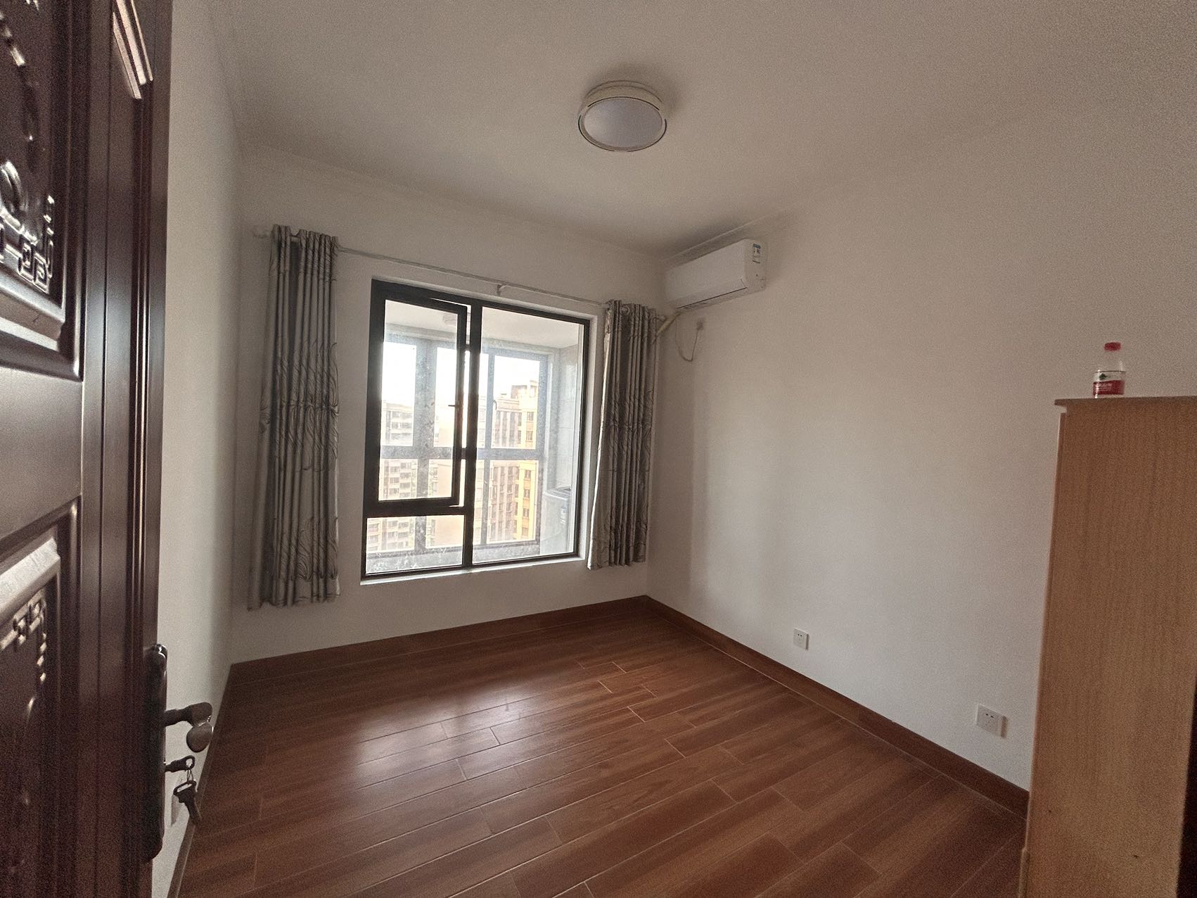 绿地海森林 3室2厅2卫 2500.0元/月 绿地海森林 3室2厅2卫 2500.0元/月室内图