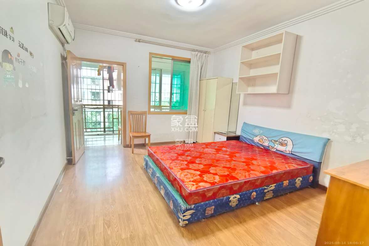 中南汽车世界 2室2厅1卫 1200.0元/月 中南汽车世界 2室2厅1卫 1200.0元/月室内图