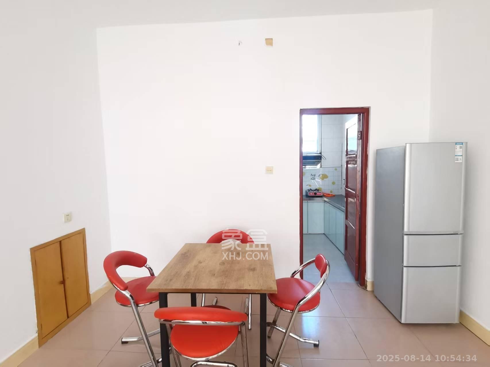 马王堆汽配城 3室2厅1卫 2100.0元/月 马王堆汽配城 3室2厅1卫 2100.0元/月室内图