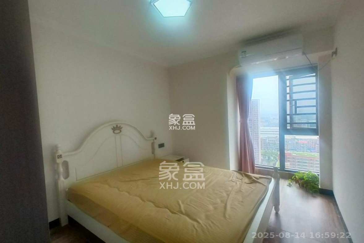 正荣财富中心 3室2厅1卫 2600.0元/月 正荣财富中心 3室2厅1卫 2600.0元/月室内图