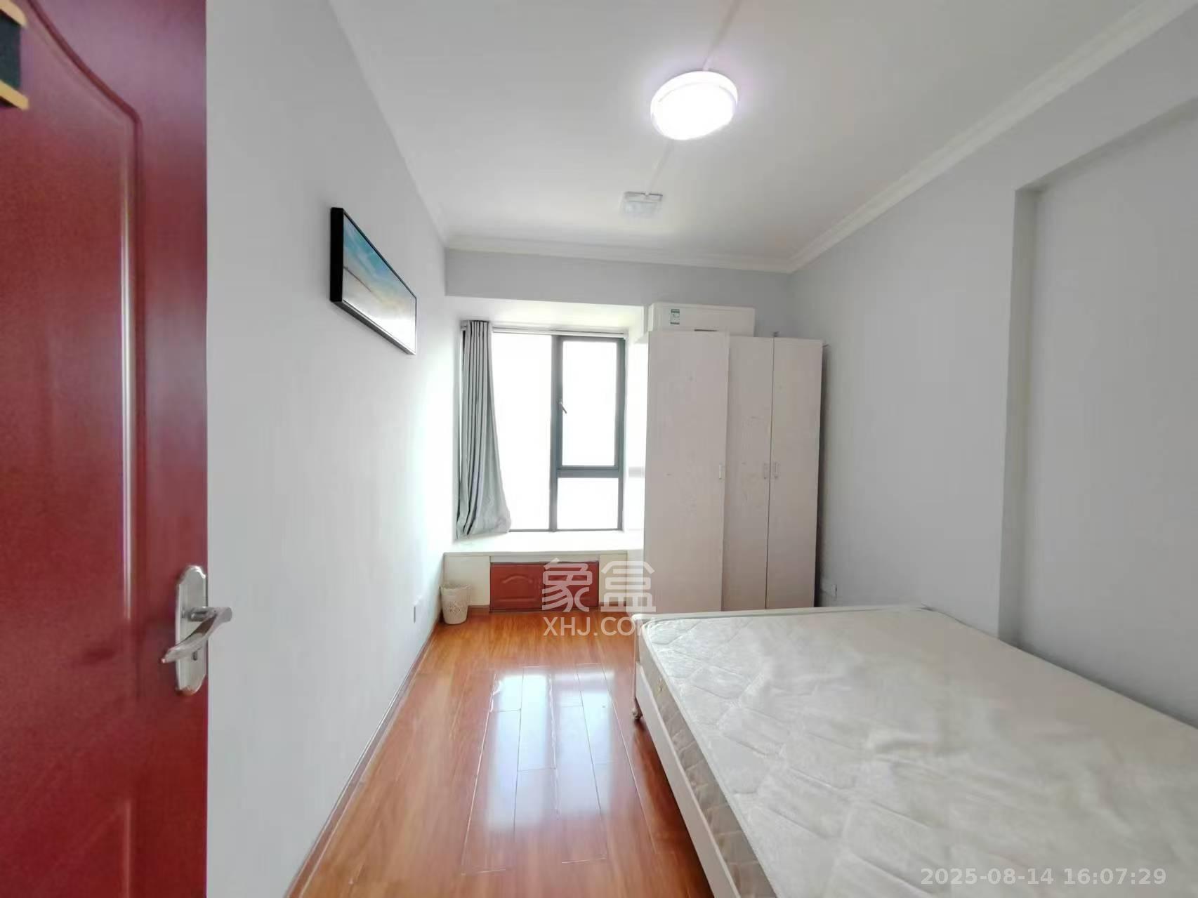 天健壹平方英里（天健芙蓉盛世二期）  4室2厅2卫    4600.0元/月室内图