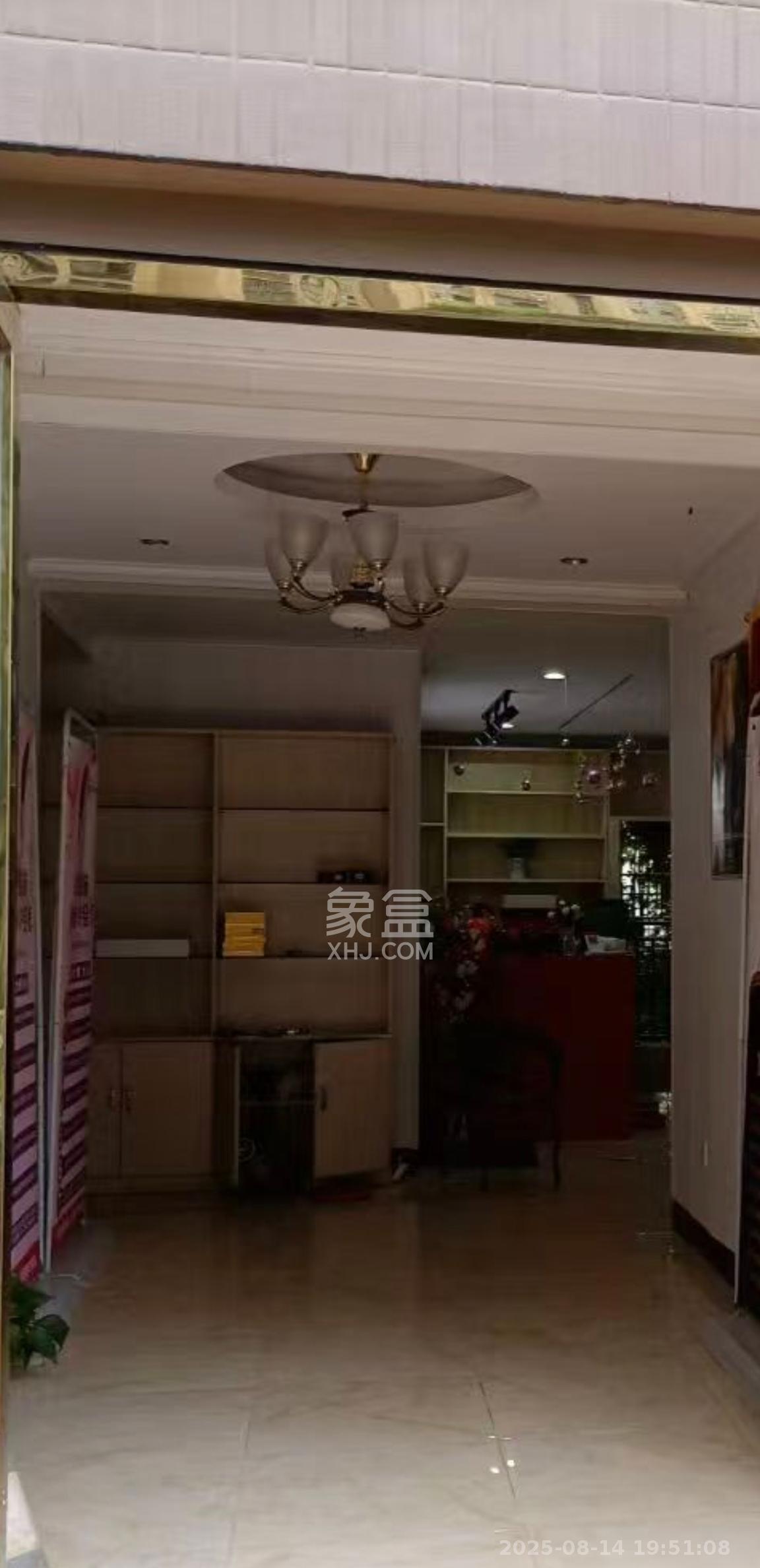 东岸梅园小区  1室0厅0卫    3100.0元/月室内图