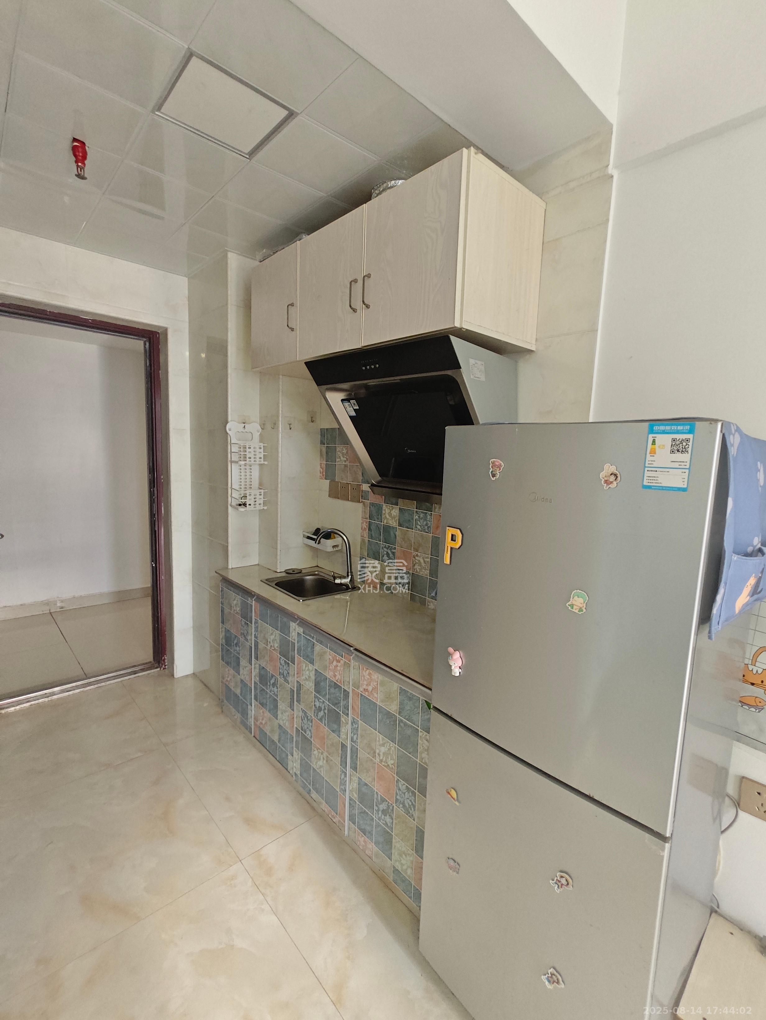 MOMA当代广场  1室1厅1卫    1200.0元/月室内图