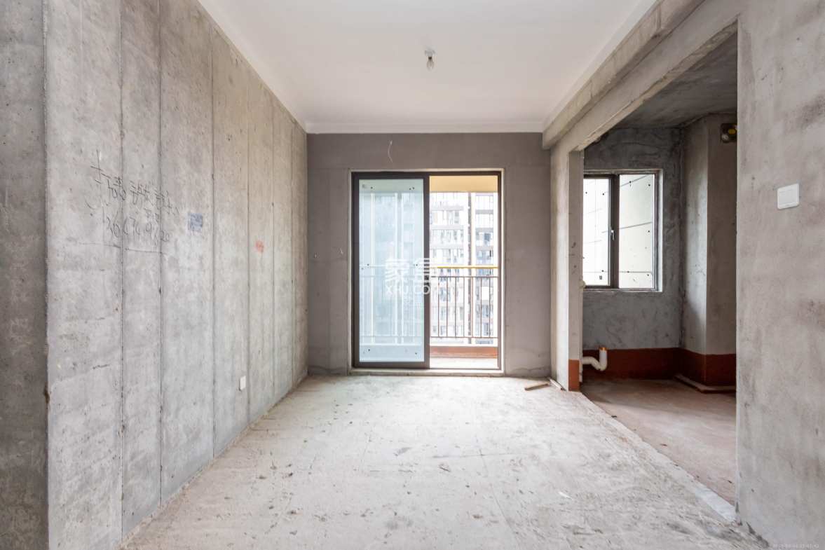 湘域芯城二期  3室2厅2卫    90.0万 湘域芯城二期  3室2厅2卫    90.0万客厅