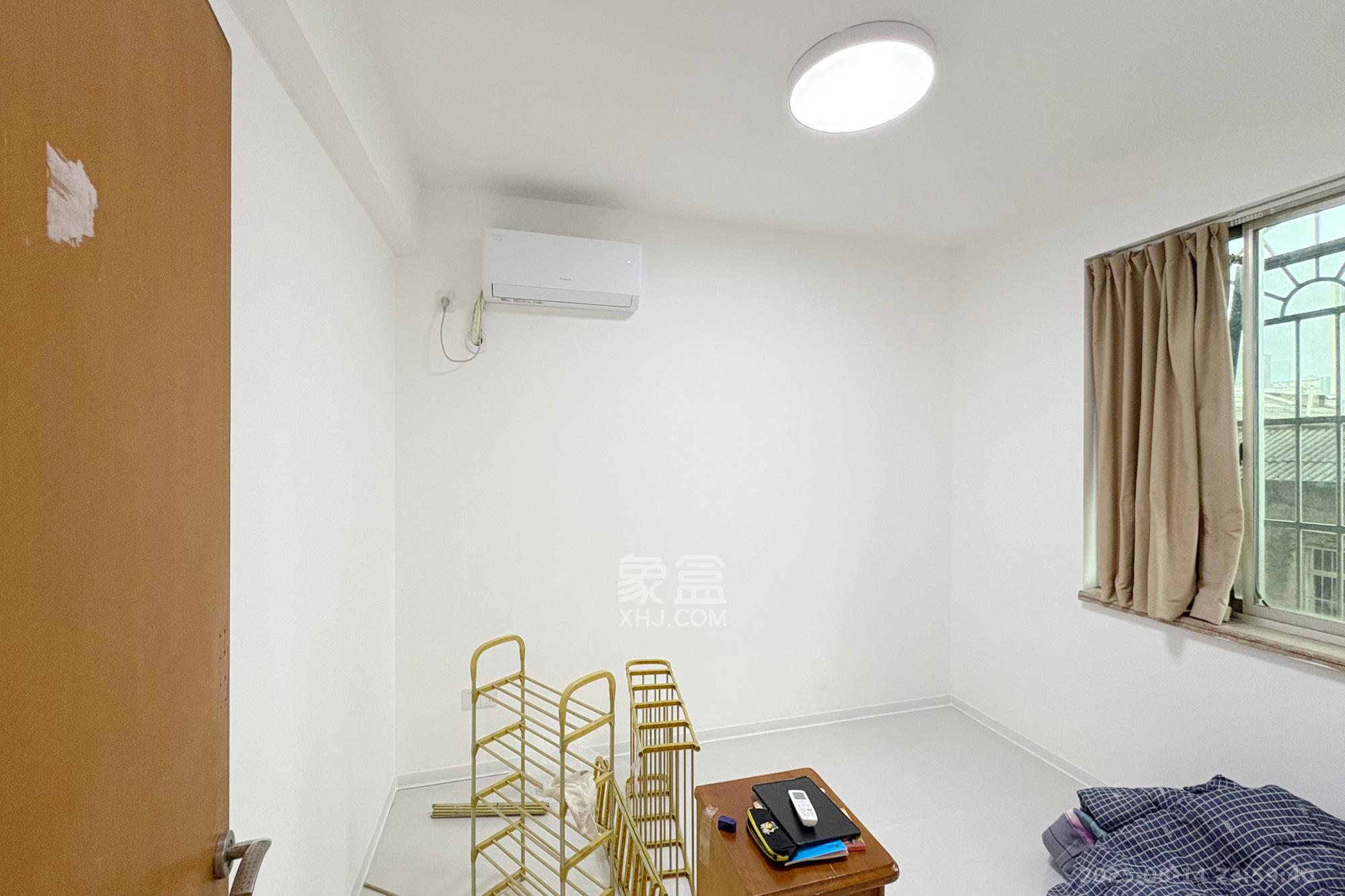 鑫溪大厦  3室2厅2卫    143.0万其他