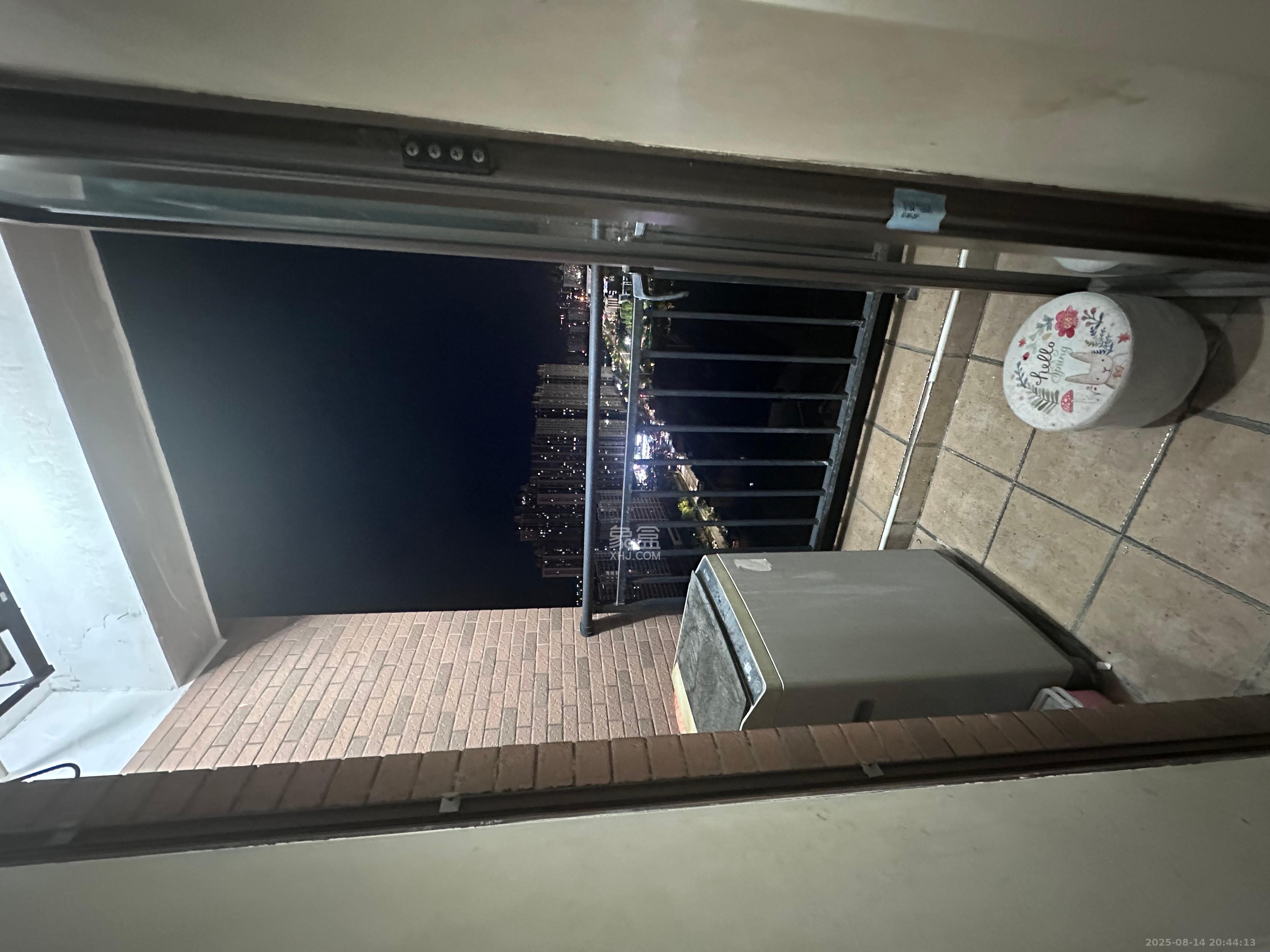 水岸世景  1室1厅1卫    900.0元/月 水岸世景  1室1厅1卫    900.0元/月室内图