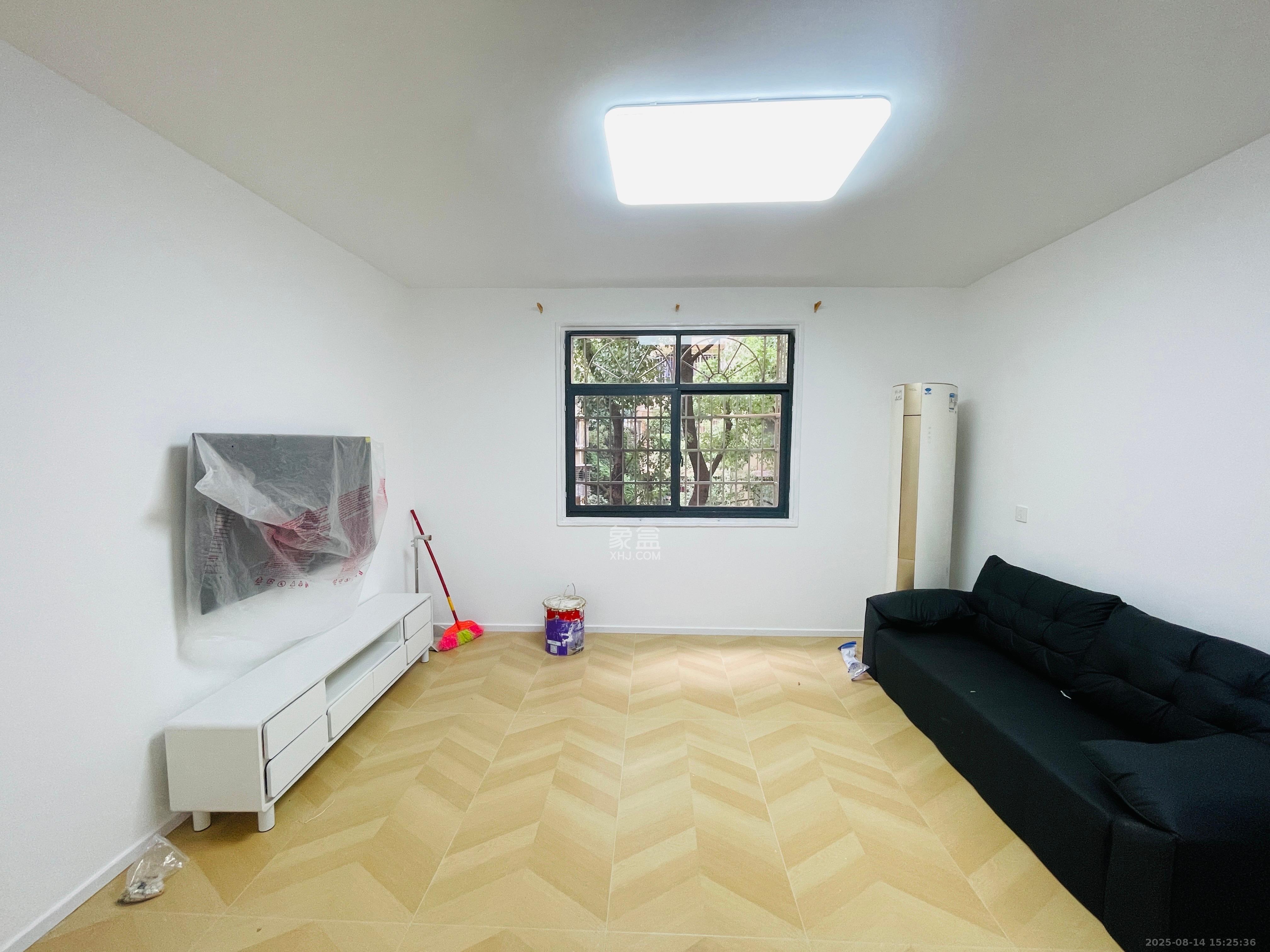 英才园三片 3室2厅1卫 2300.0元/月 英才园三片 3室2厅1卫 2300.0元/月室内图