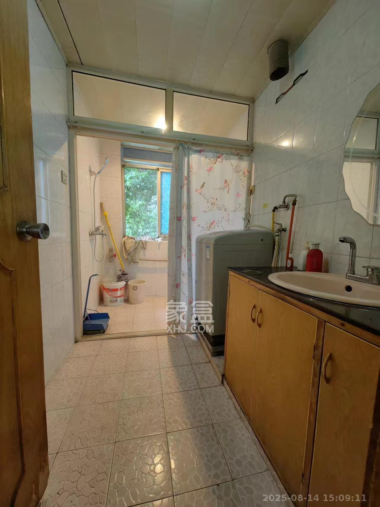 省水院宿舍  3室2厅1卫    2000.0元/月室内图