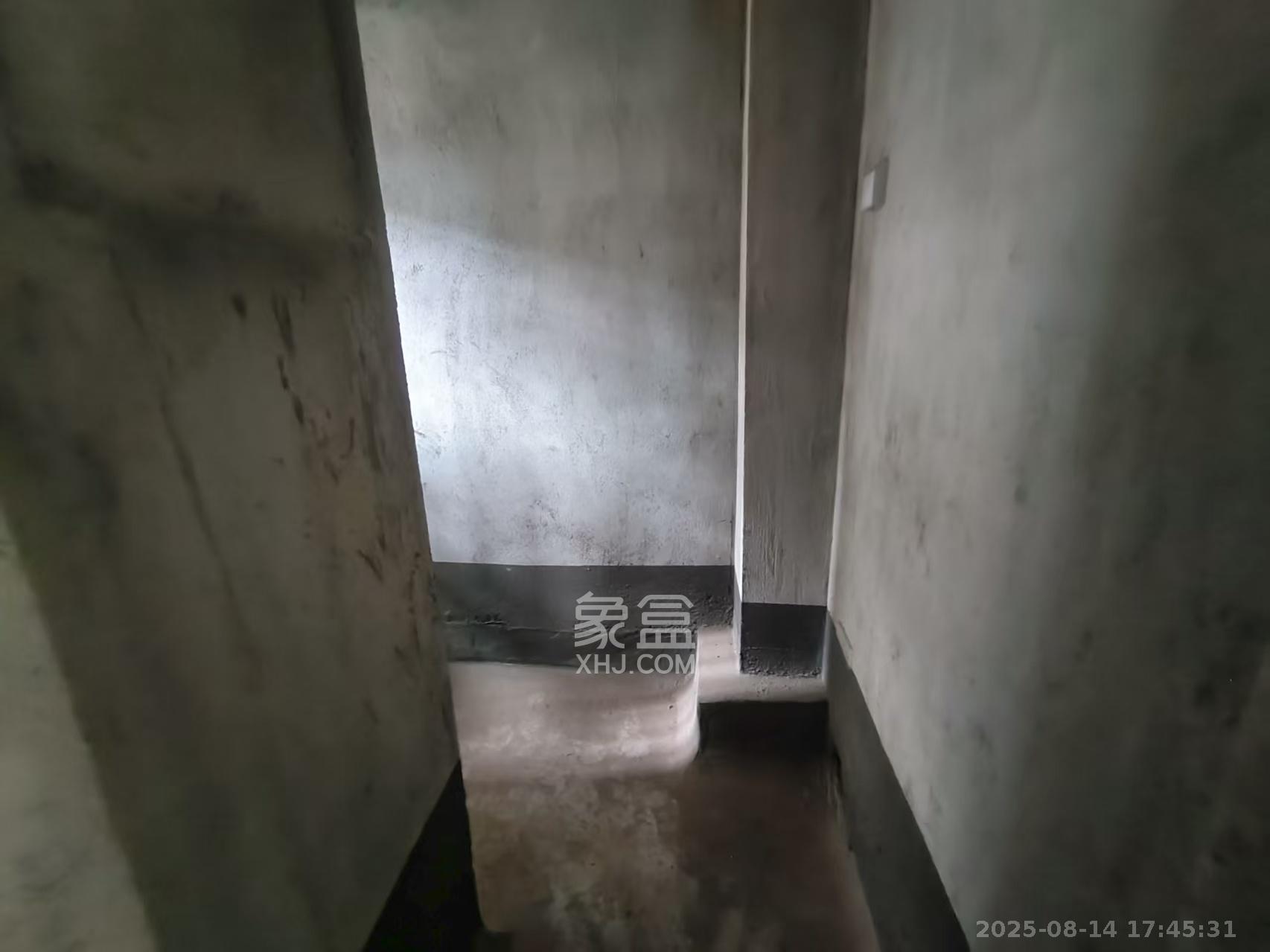 荣盛城  3室2厅1卫    1000.0元/月室内图