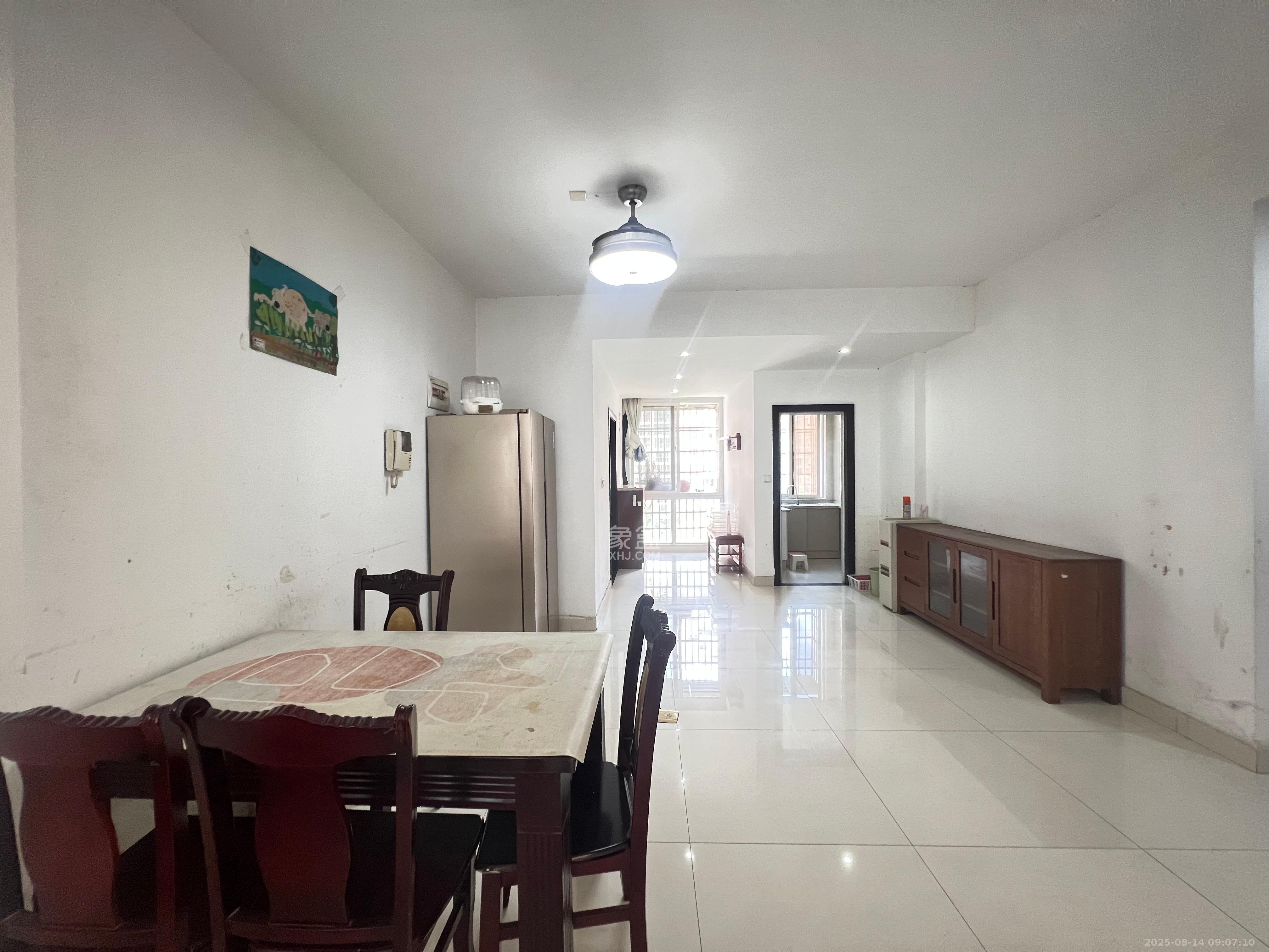 星城国际  3室2厅1卫    1800.0元/月室内图