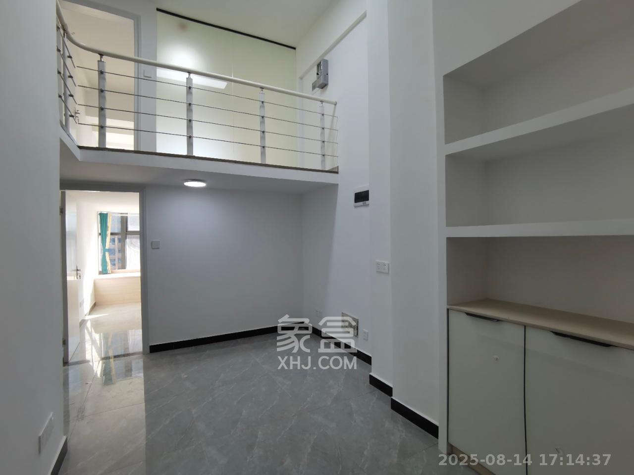 裕天国际商汇中心  4室1厅1卫    2200.0元/月 裕天国际商汇中心  4室1厅1卫    2200.0元/月室内图