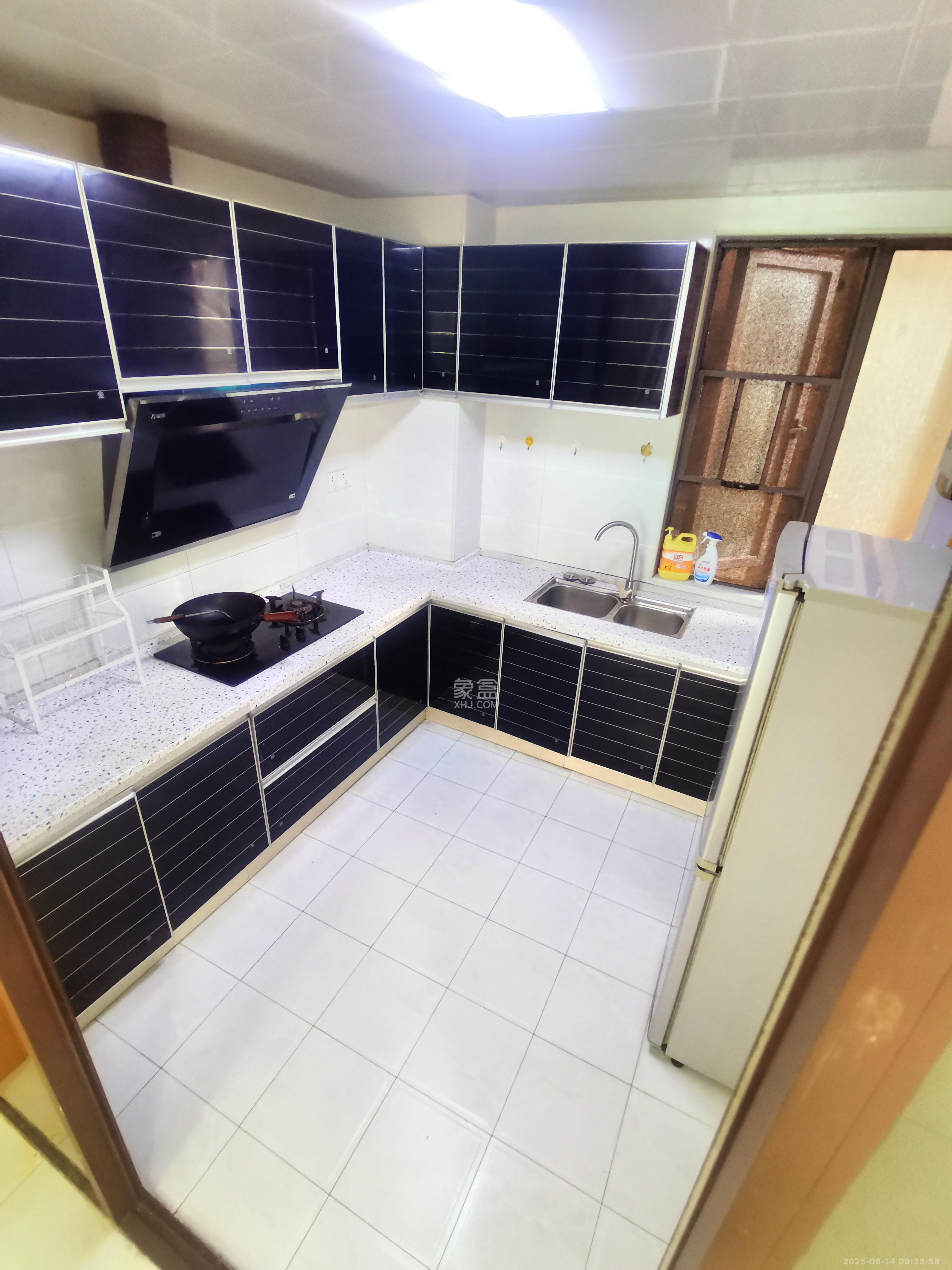 海洋半岛(月珑湾) 3室2厅2卫 2600.0元/月 海洋半岛(月珑湾) 3室2厅2卫 2600.0元/月室内图