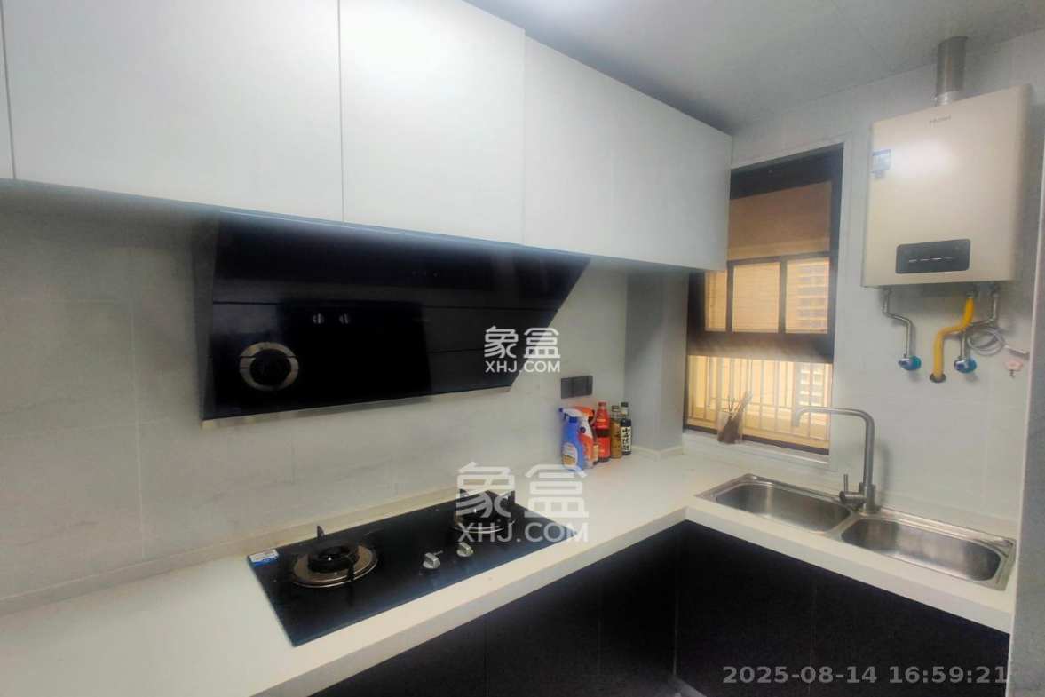 正荣财富中心 3室2厅1卫 2600.0元/月 正荣财富中心 3室2厅1卫 2600.0元/月室内图