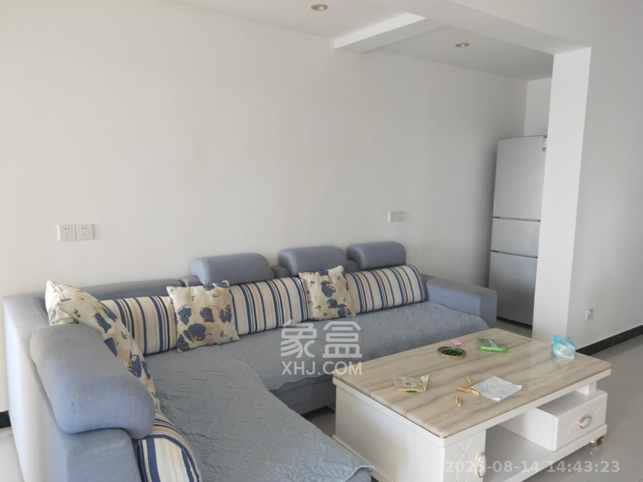 才子嘉都  3室2厅1卫    2000.0元/月室内图