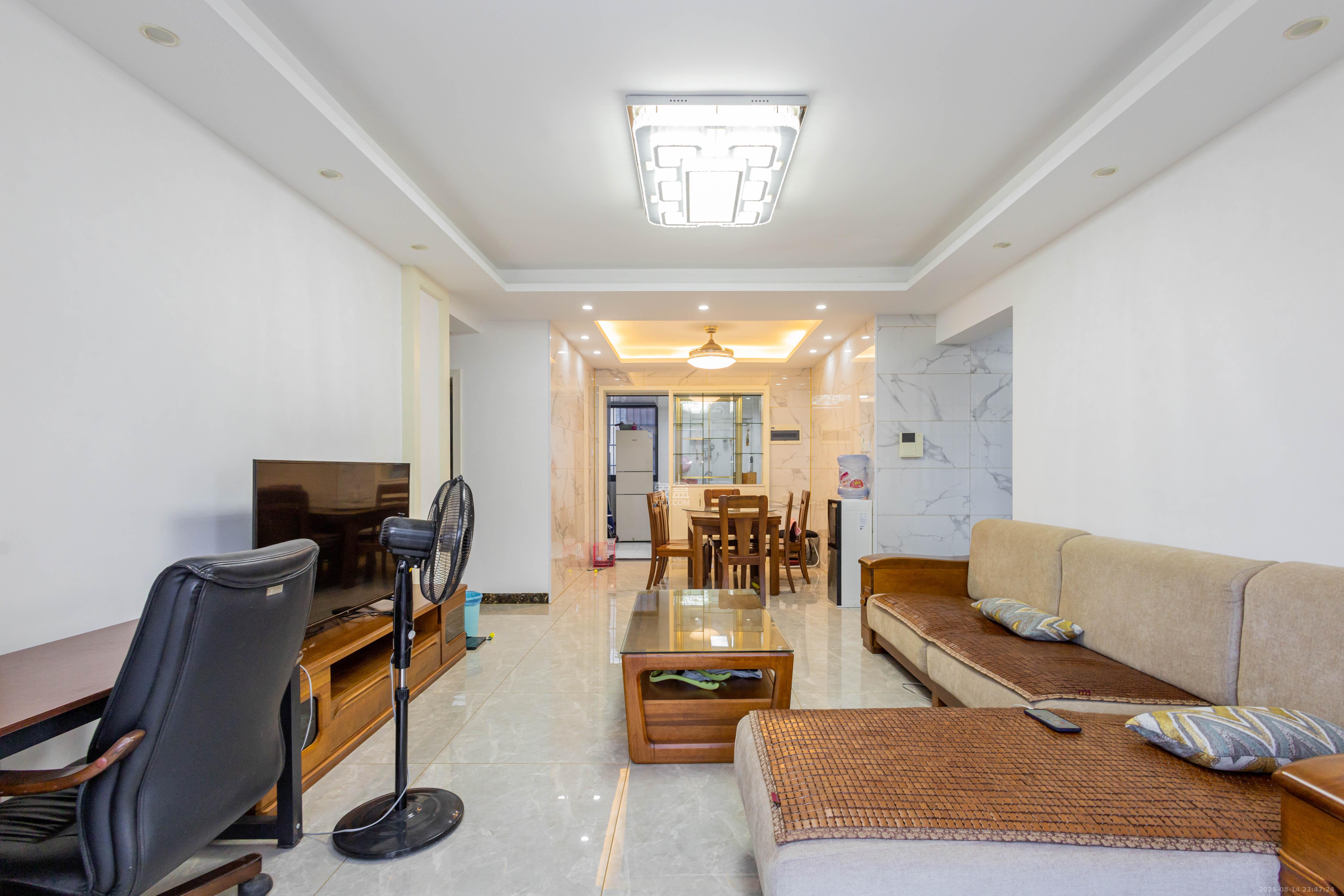 海德公园  4室2厅1卫    88.0万