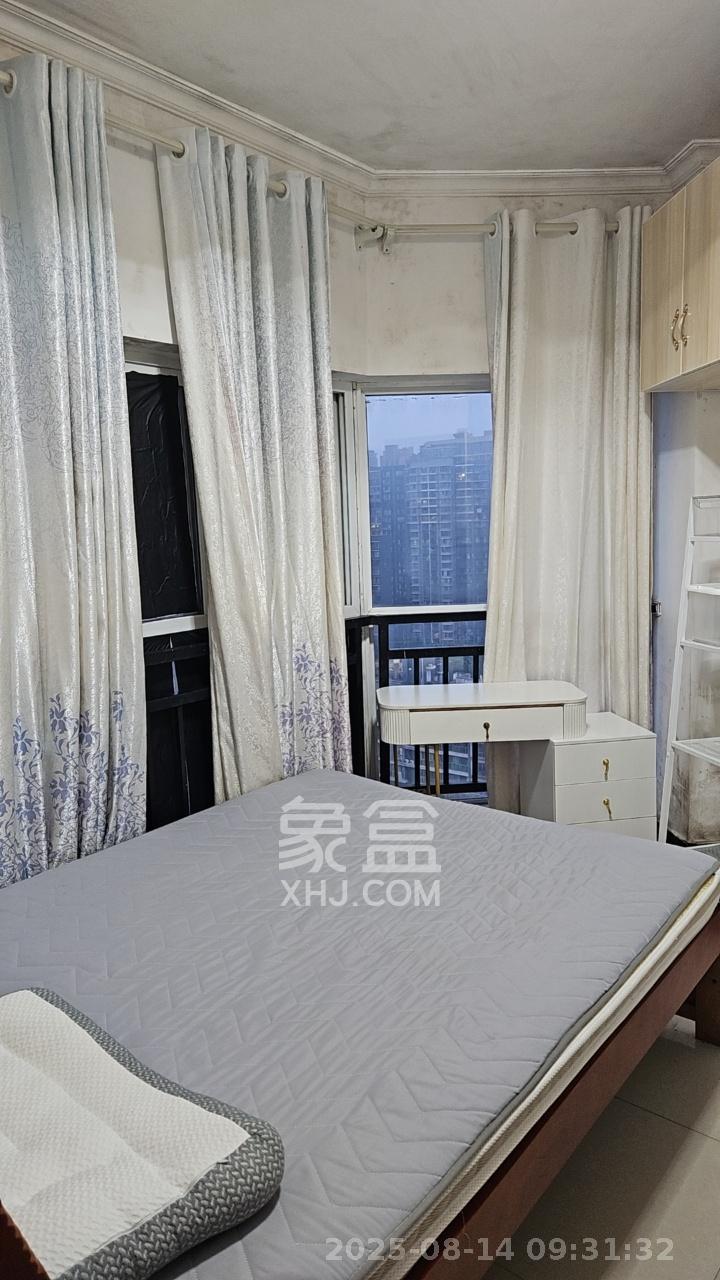 东方航标  1室1厅1卫   1400.00元/月室内图