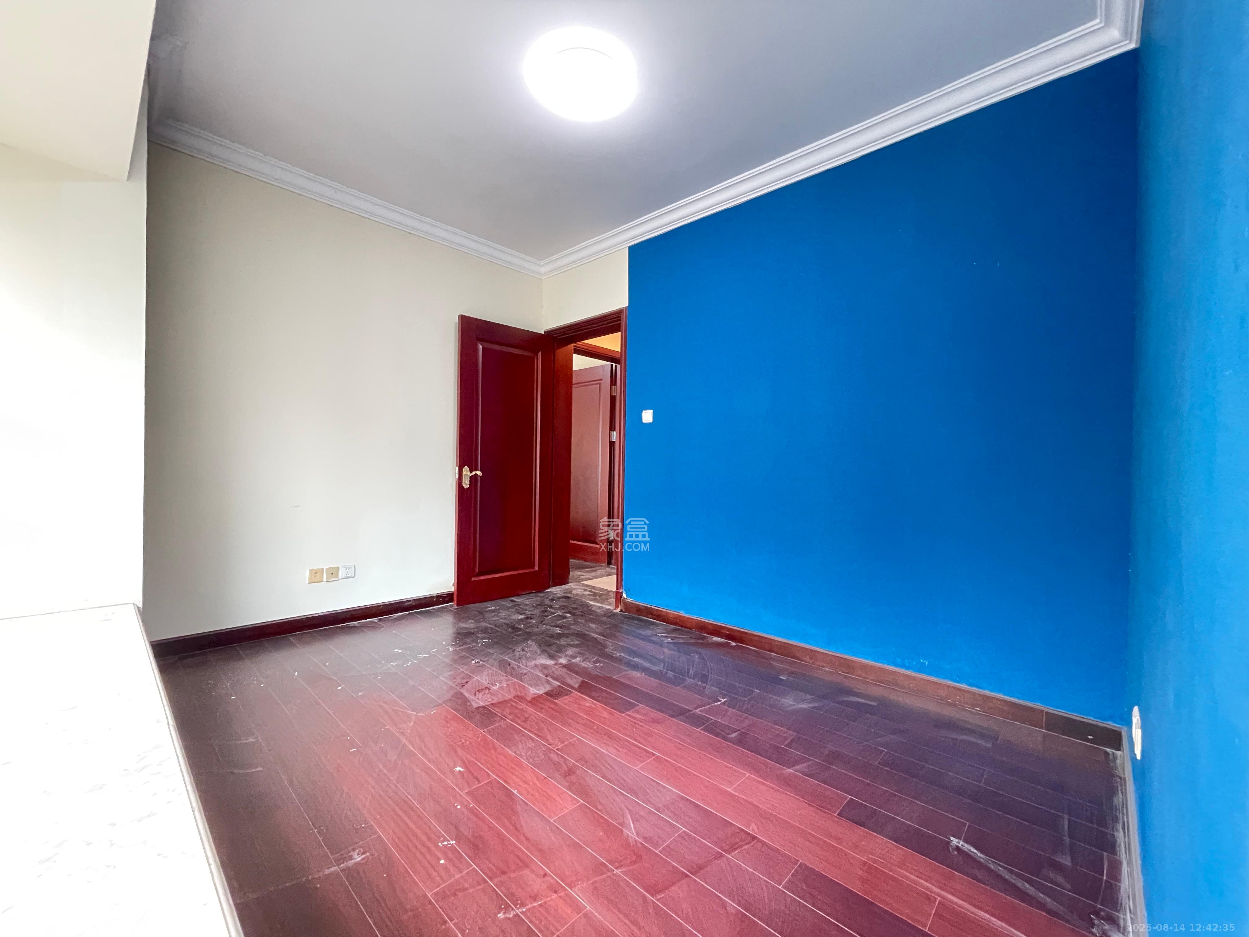 恒大名都 4室2厅1卫 2200.0元/月 恒大名都 4室2厅1卫 2200.0元/月室内图