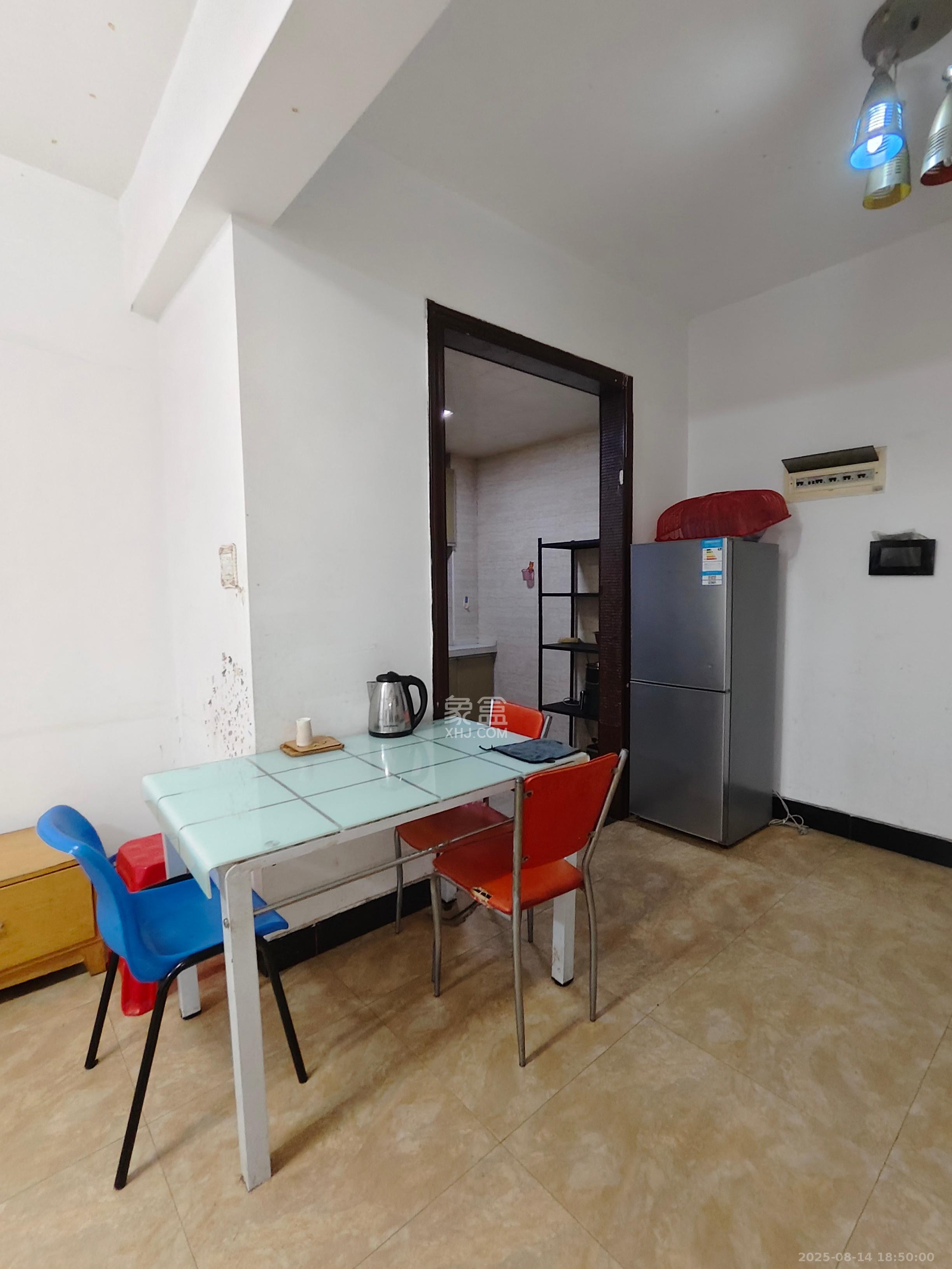 昌和商业中心/昌和国际  2室2厅1卫    1500.0元/月 昌和商业中心/昌和国际  2室2厅1卫    1500.0元/月室内图