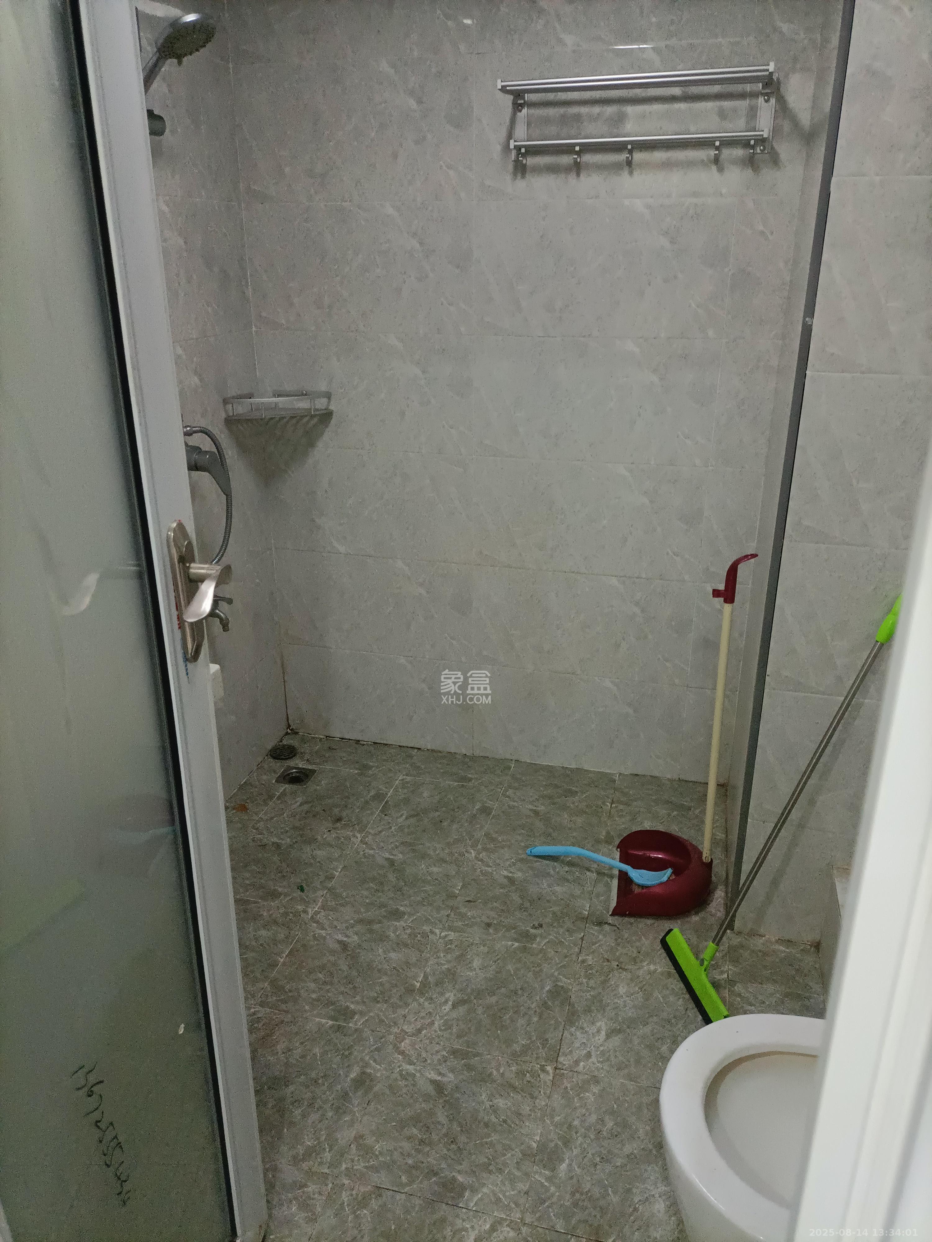 当代滨江MOMA 1室1厅1卫 1500.0元/月 当代滨江MOMA 1室1厅1卫 1500.0元/月室内图