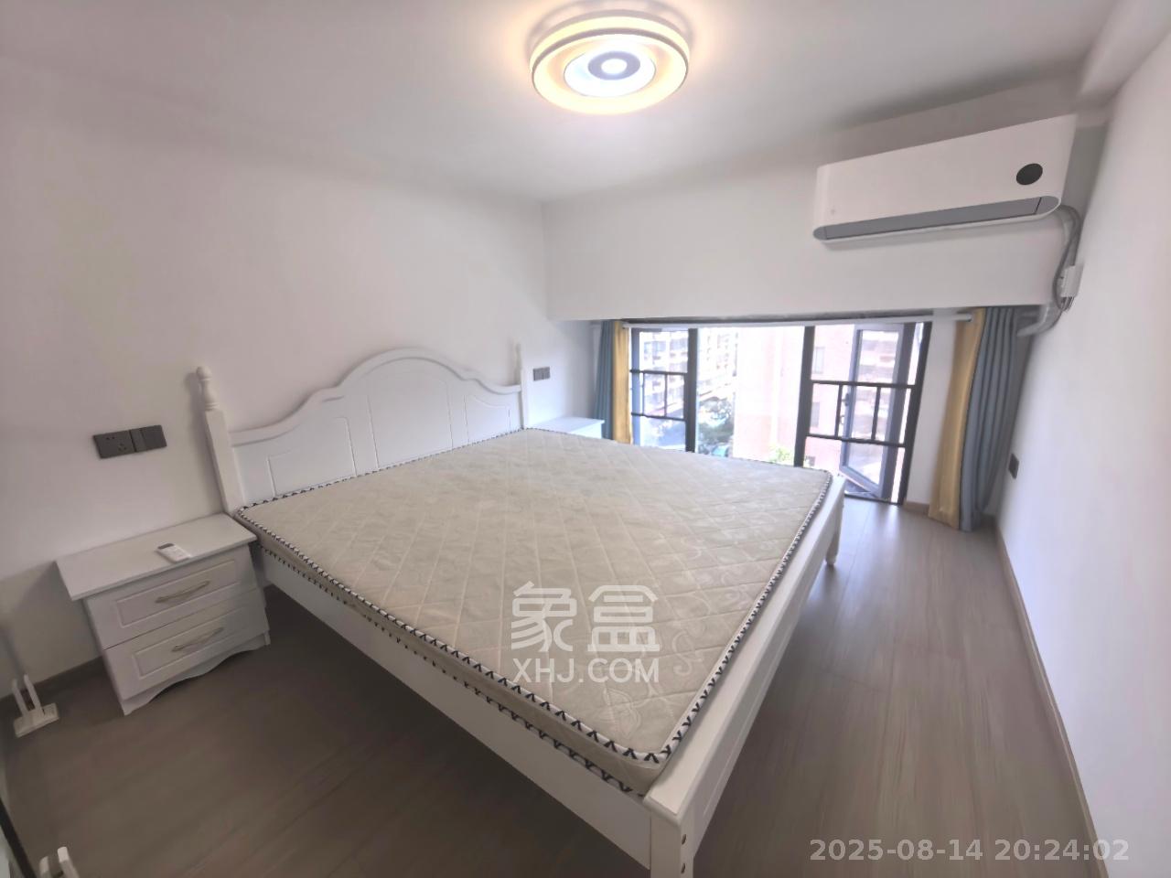 新长海D1站  1室1厅1卫    1600.0元/月室内图