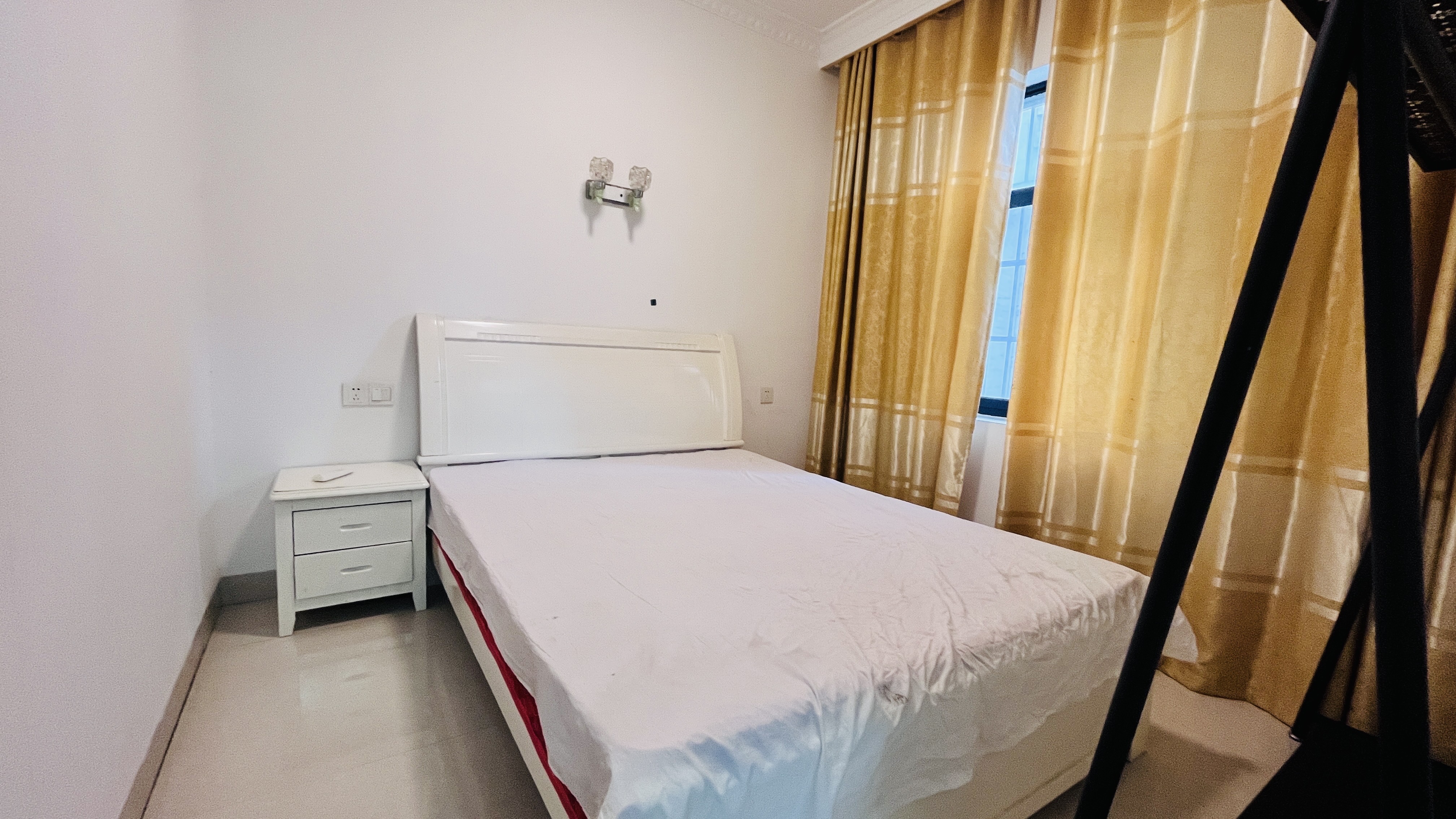 世纪嘉苑 3室2厅1卫 2000.0元/月 世纪嘉苑 3室2厅1卫 2000.0元/月室内图