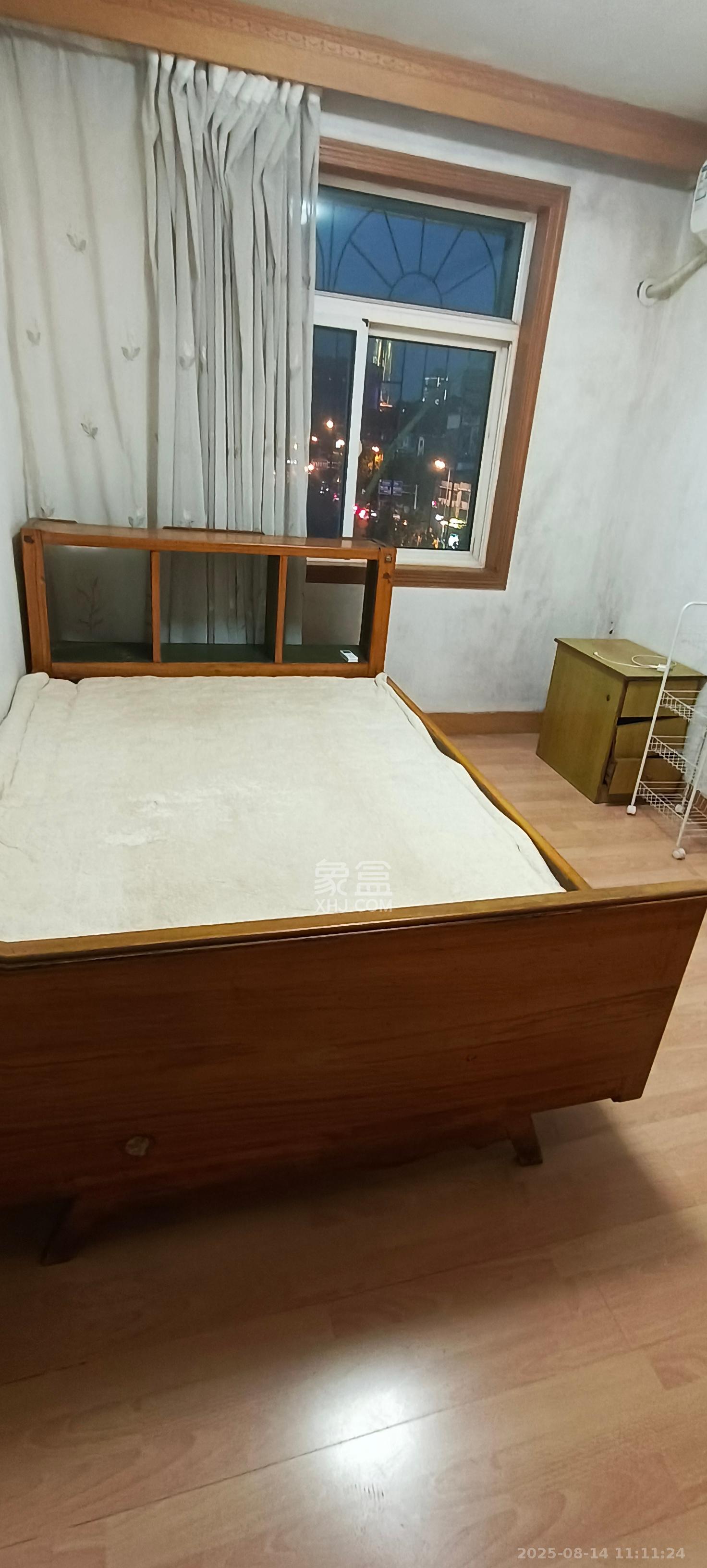 枣子园小区  2室2厅1卫   1800.00元/月