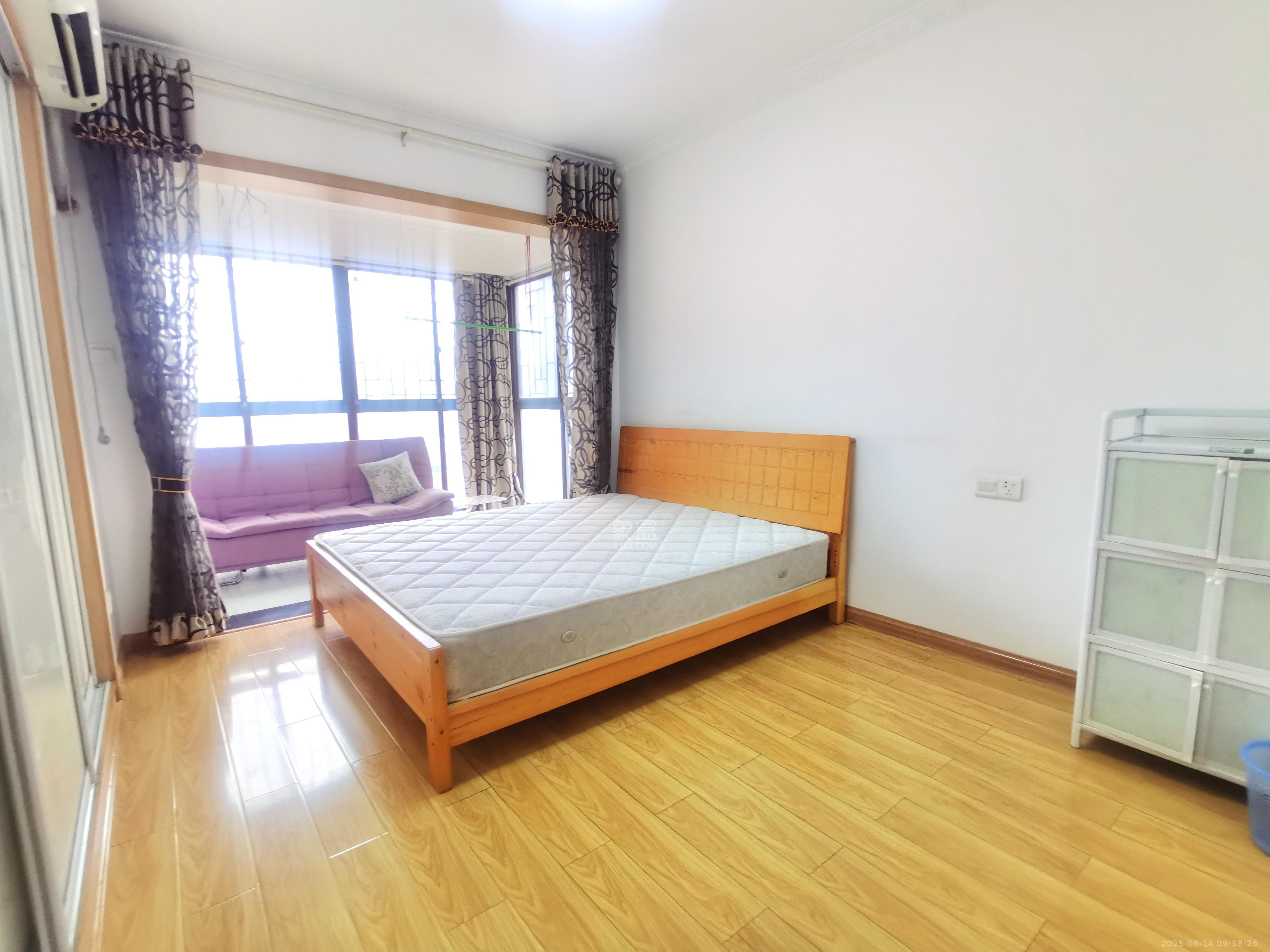 海洋半岛(月珑湾) 3室2厅2卫 2600.0元/月 海洋半岛(月珑湾) 3室2厅2卫 2600.0元/月室内图