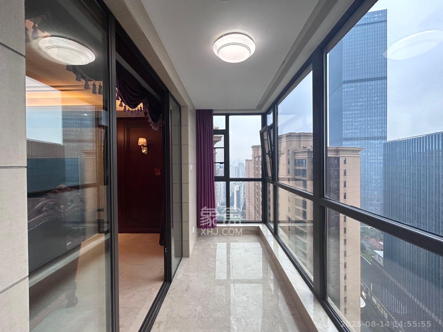 运达中央广场一、二期 3室2厅2卫 8000.0元/月 运达中央广场一、二期 3室2厅2卫 8000.0元/月室内图