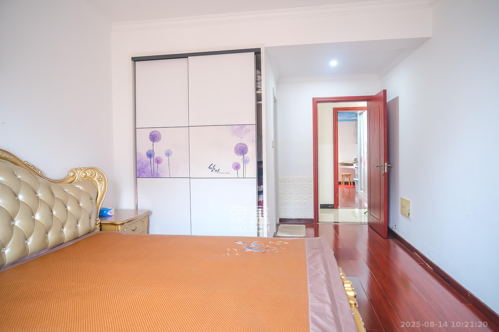 三一街区  3室2厅2卫    2200.0元/月室内图