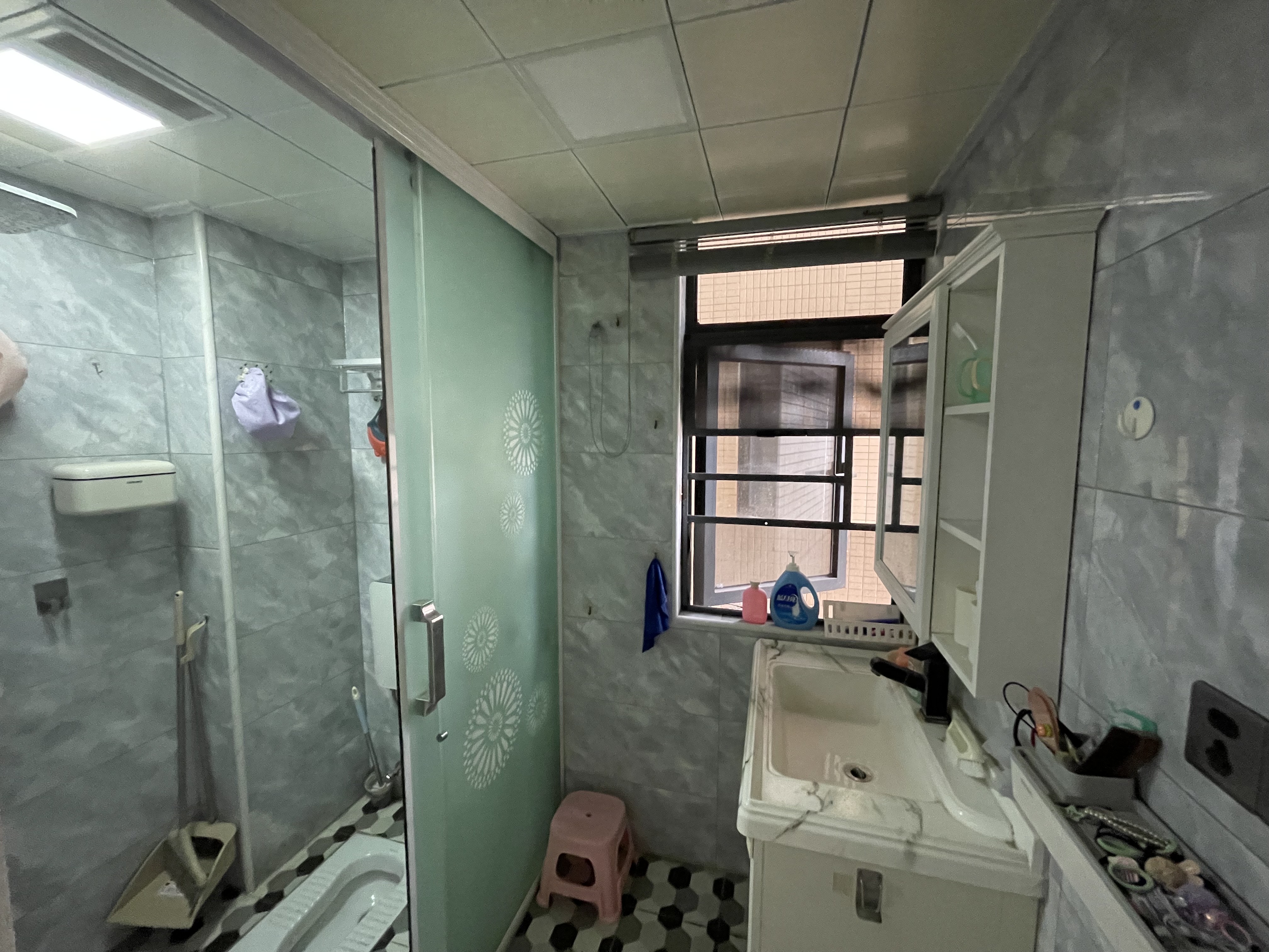 融冠亲城 1室0厅0卫 2600.0元/月 融冠亲城 1室0厅0卫 2600.0元/月室内图